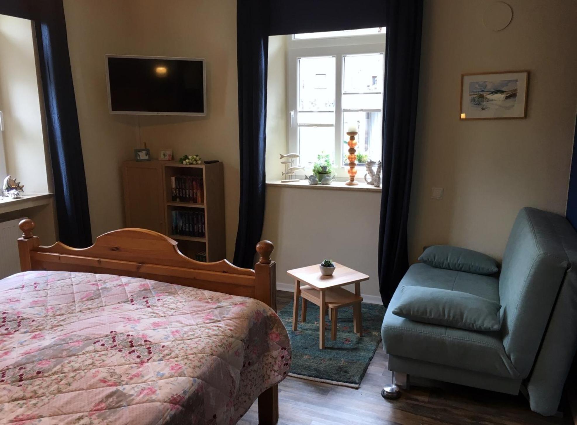 Studio Apartment photo 2