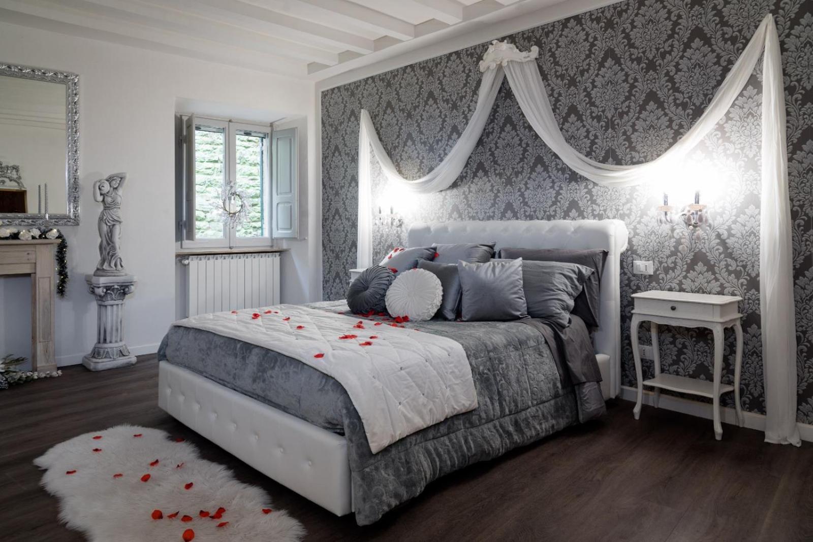 One-Bedroom Apartment - Photo 25