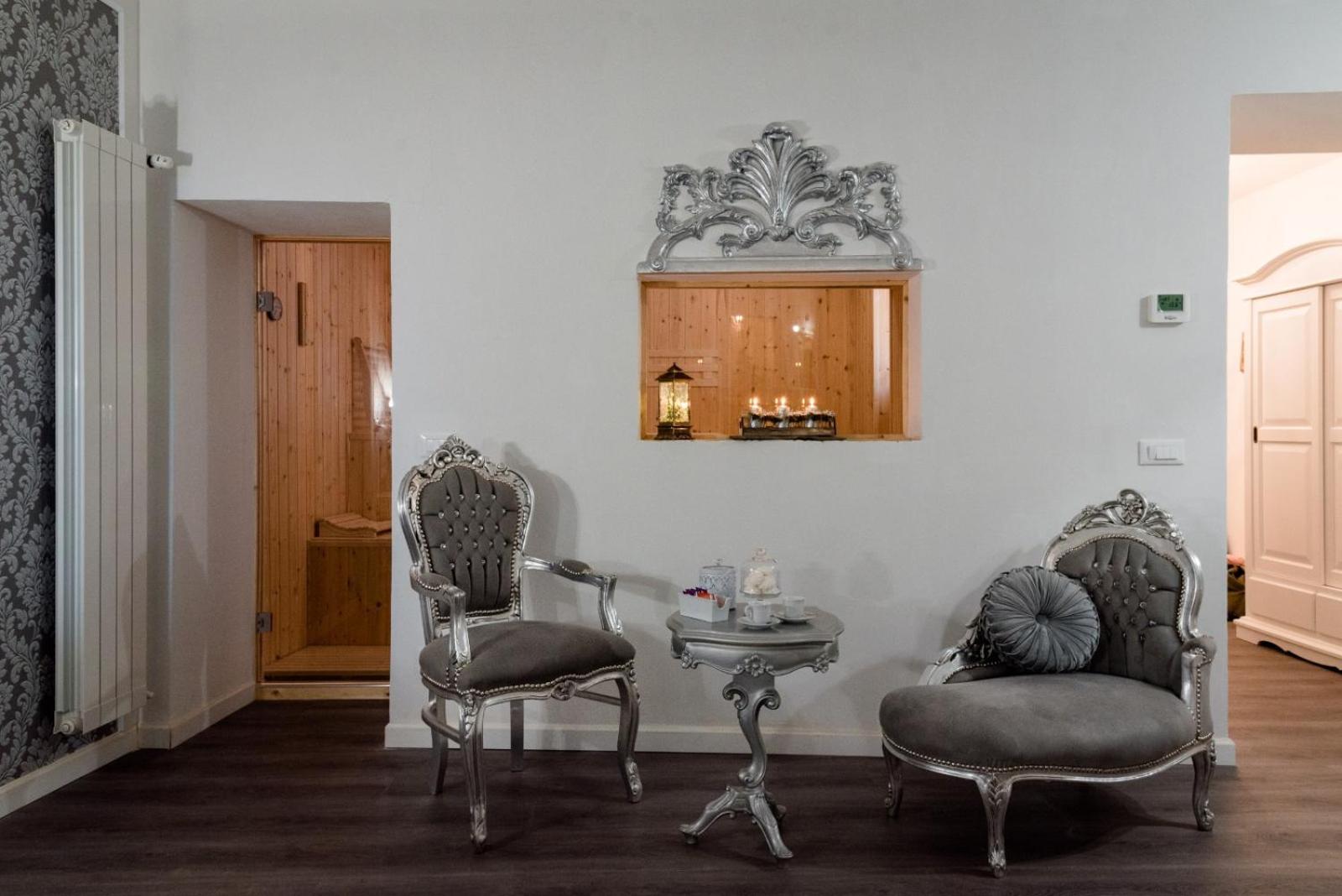 One-Bedroom Apartment - Photo 18