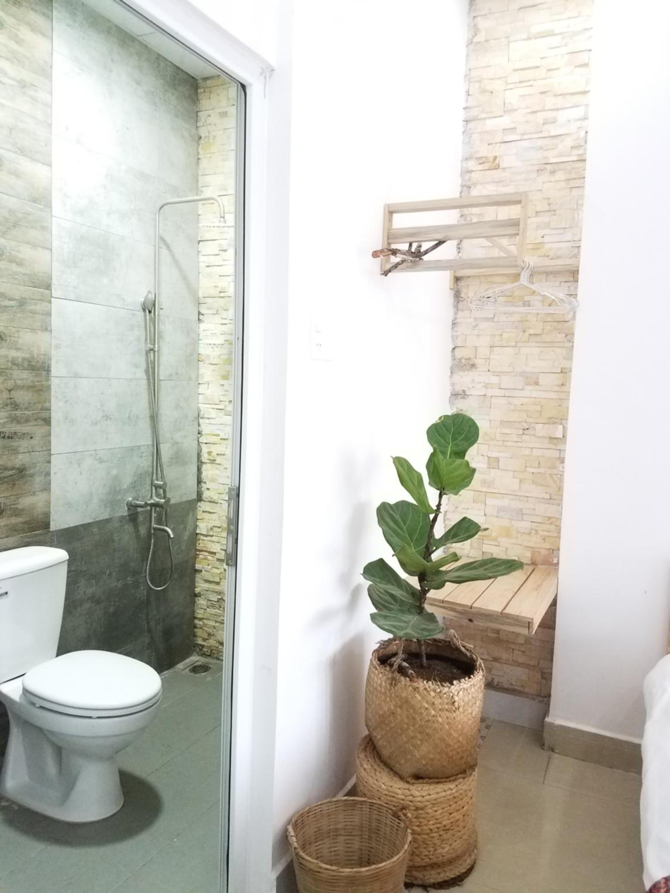 Family Room - Photo 18