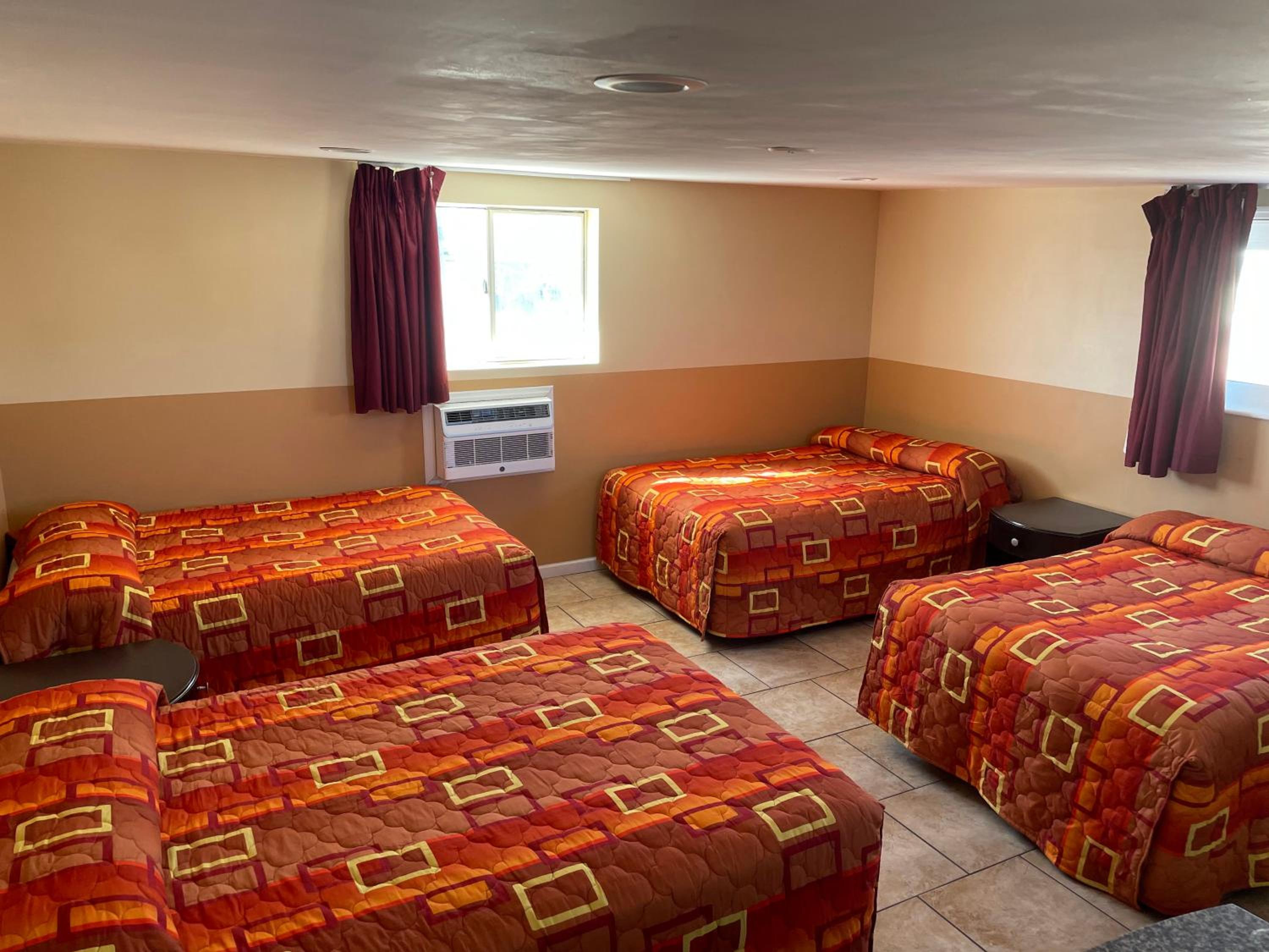 Three-Bedroom Apartment - Photo 1