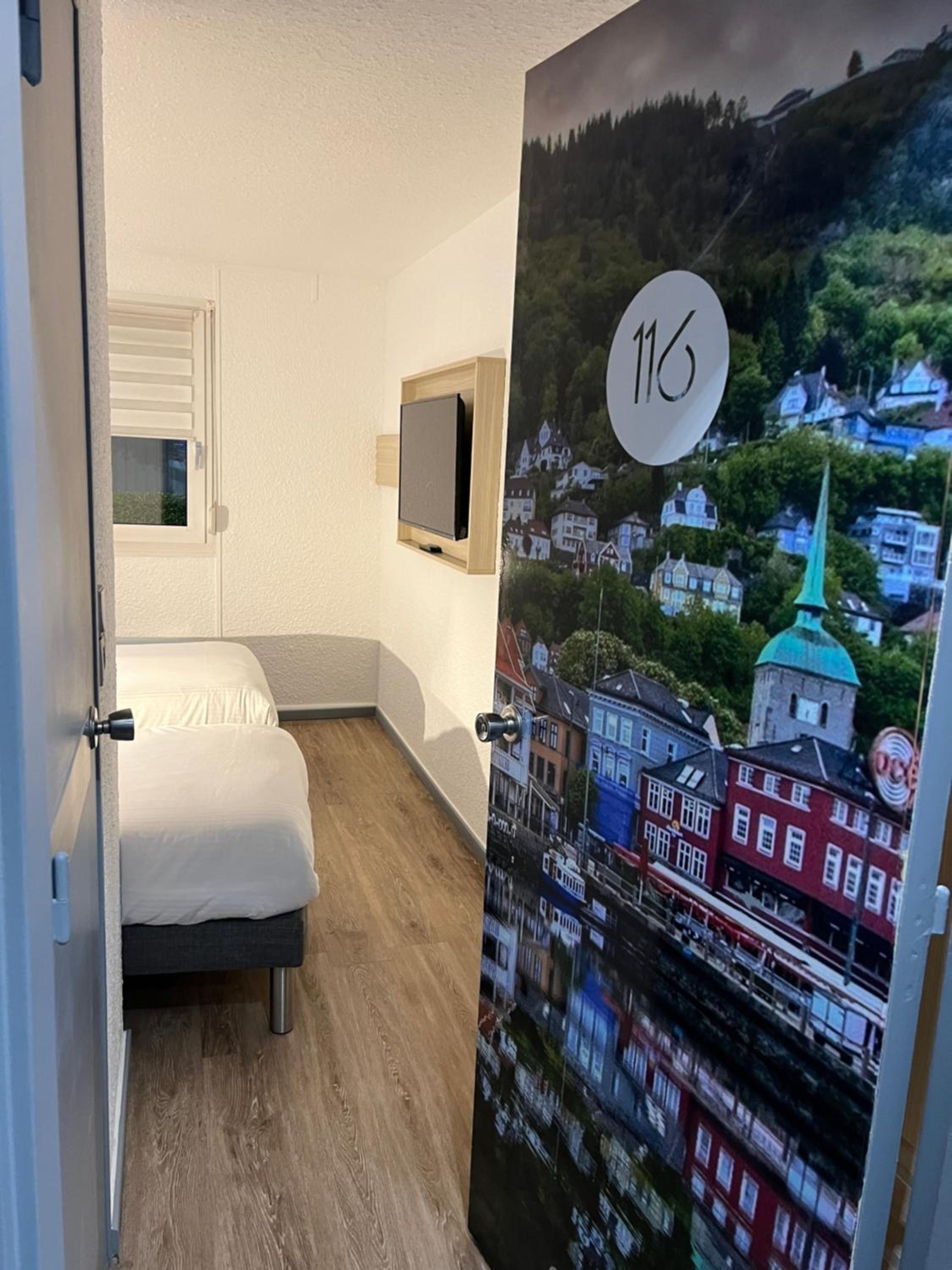 Twin Room - Photo 1