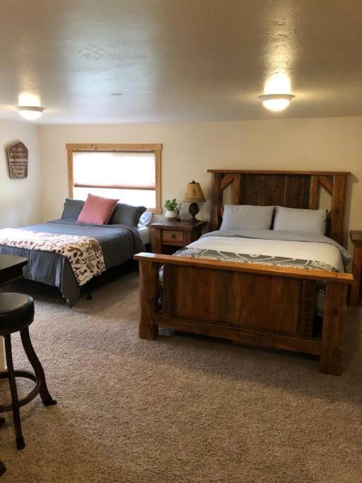 One-Bedroom House - Photo 21