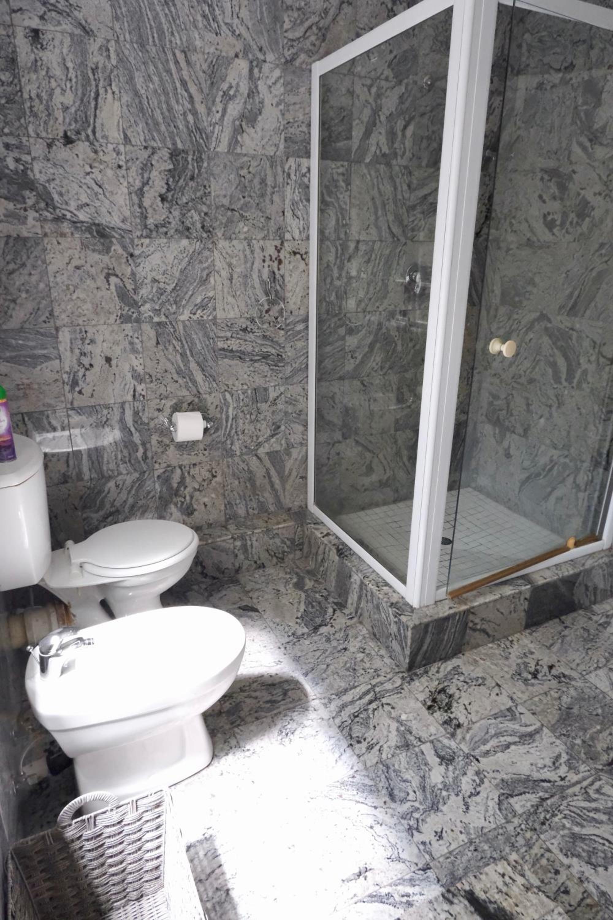 Deluxe Suite - Photo 3