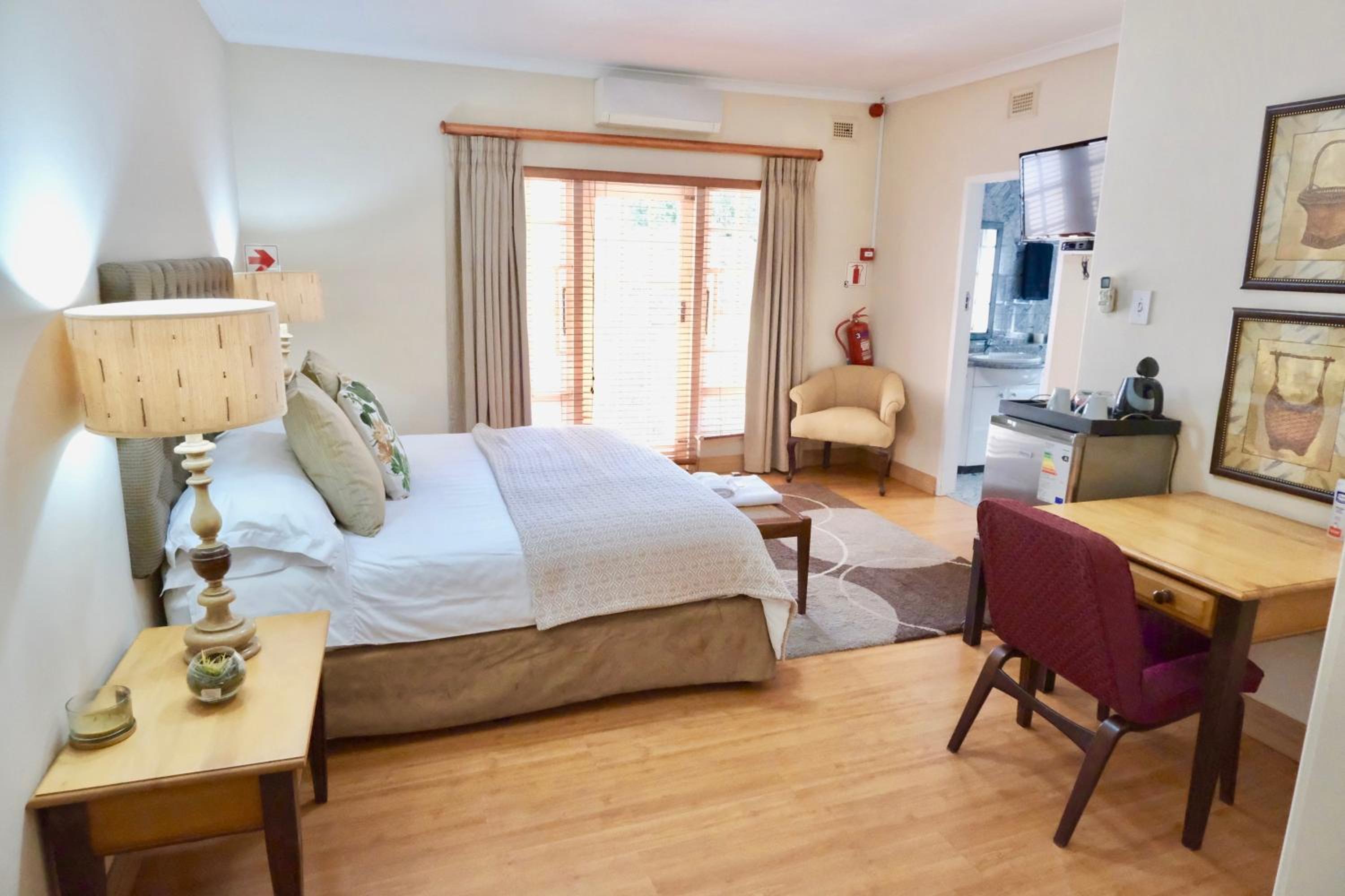 Deluxe Suite - Photo 1