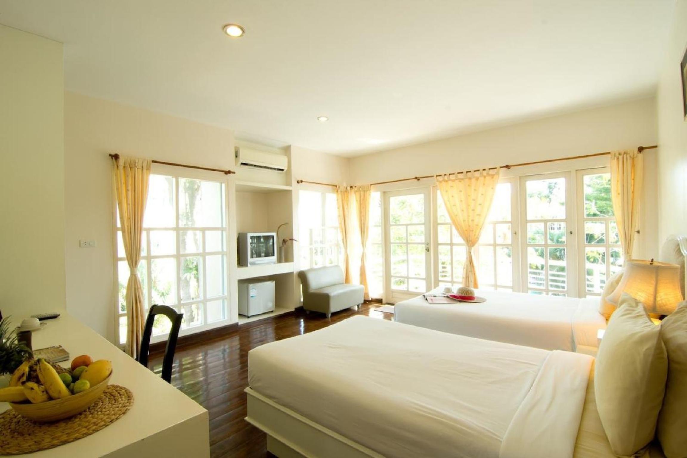 Habitación Doble Superior con Vista a la Piscina