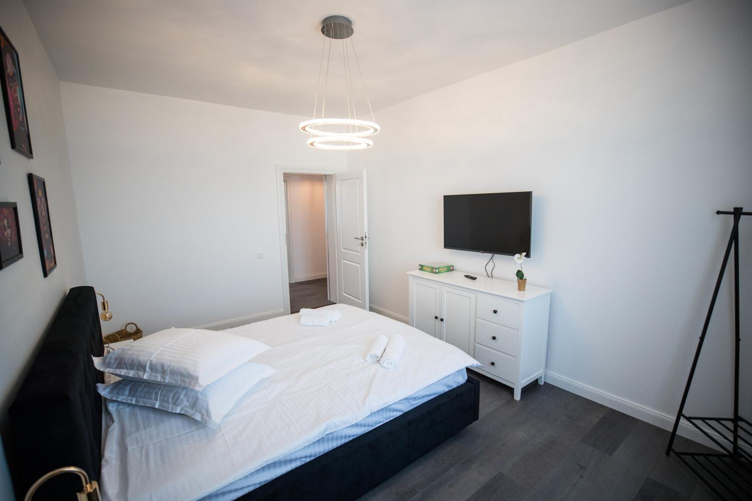 Two-Bedroom Apartment - Photo 40