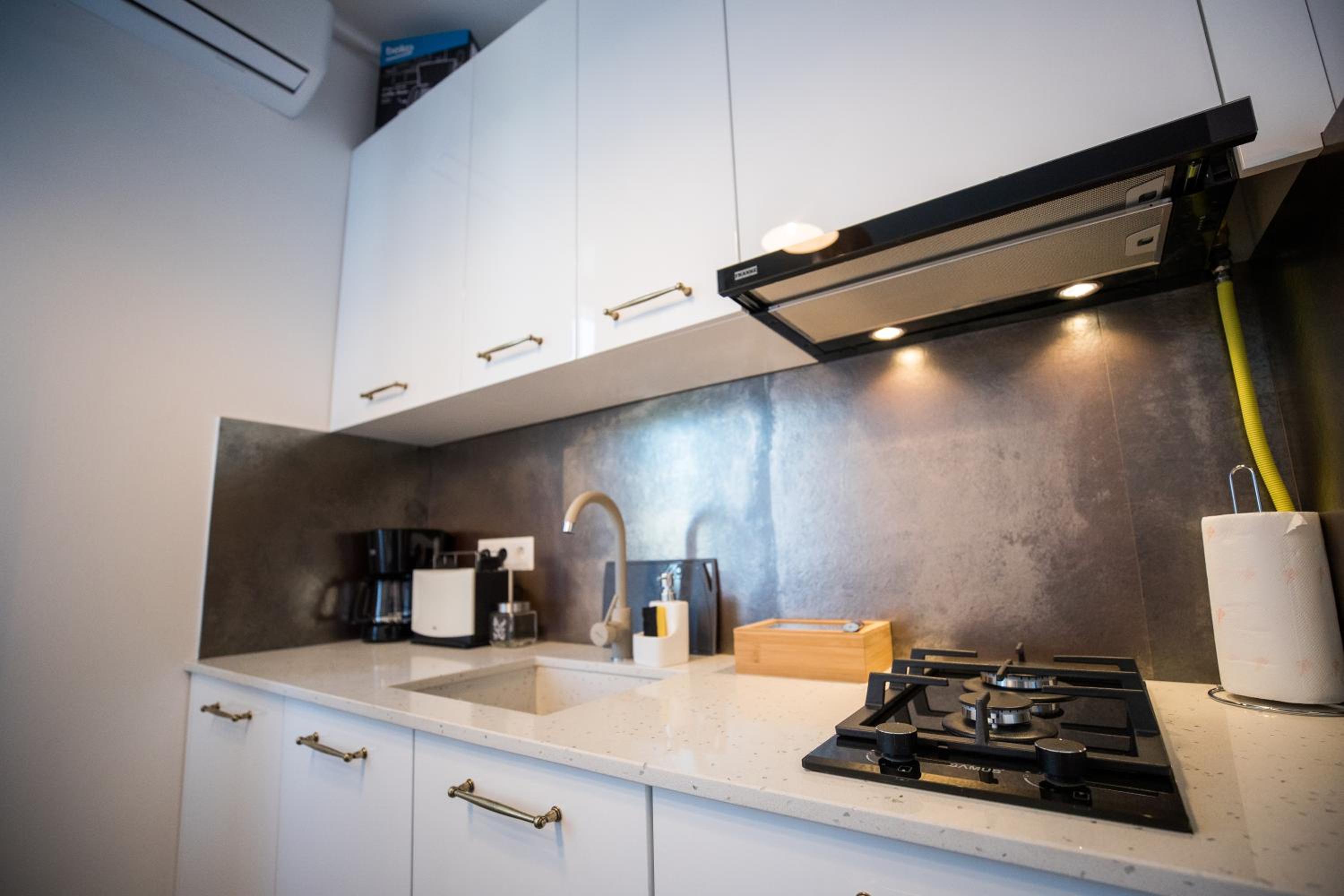 Two-Bedroom Apartment - Photo 18