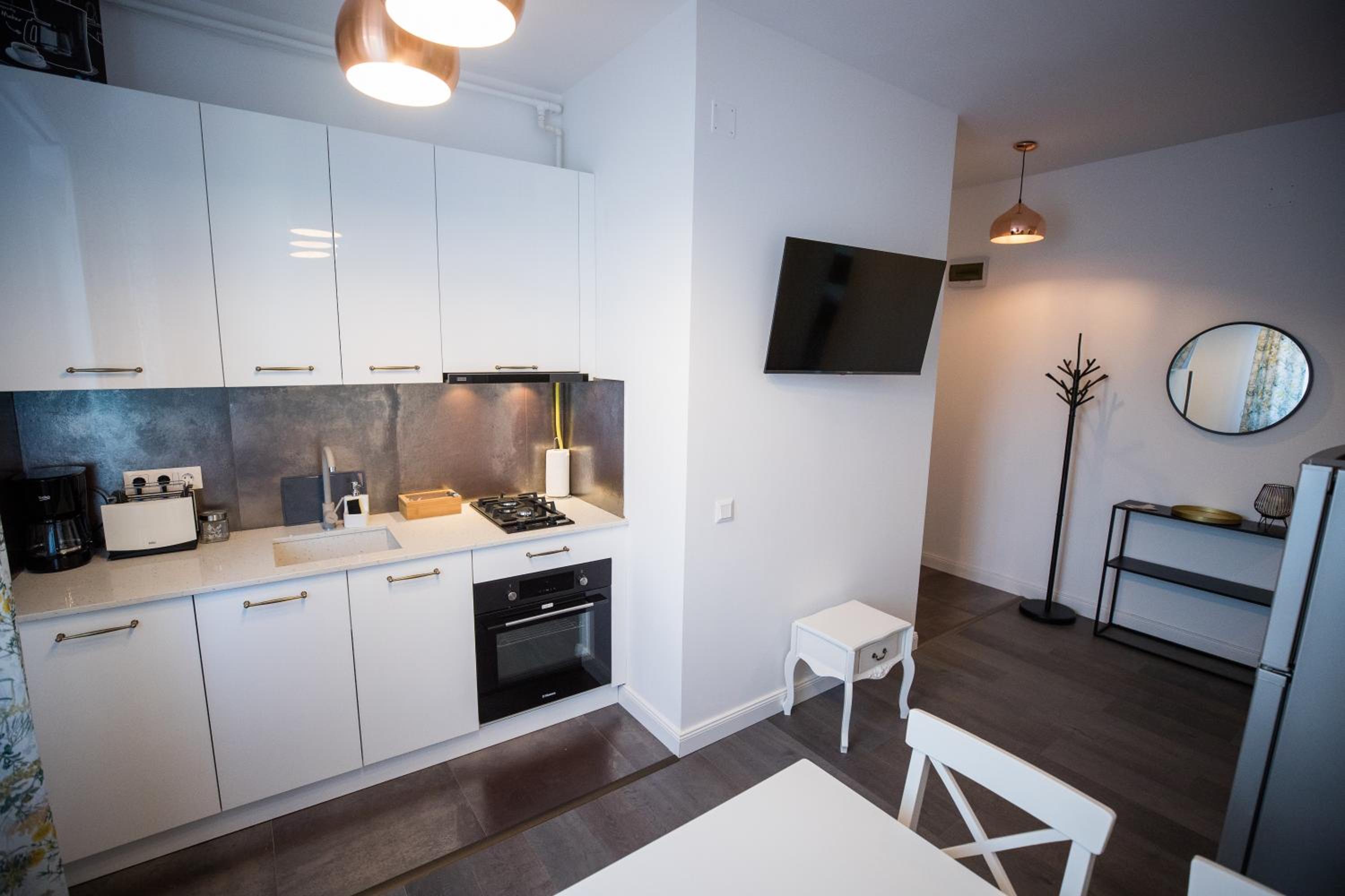 Two-Bedroom Apartment - Photo 19