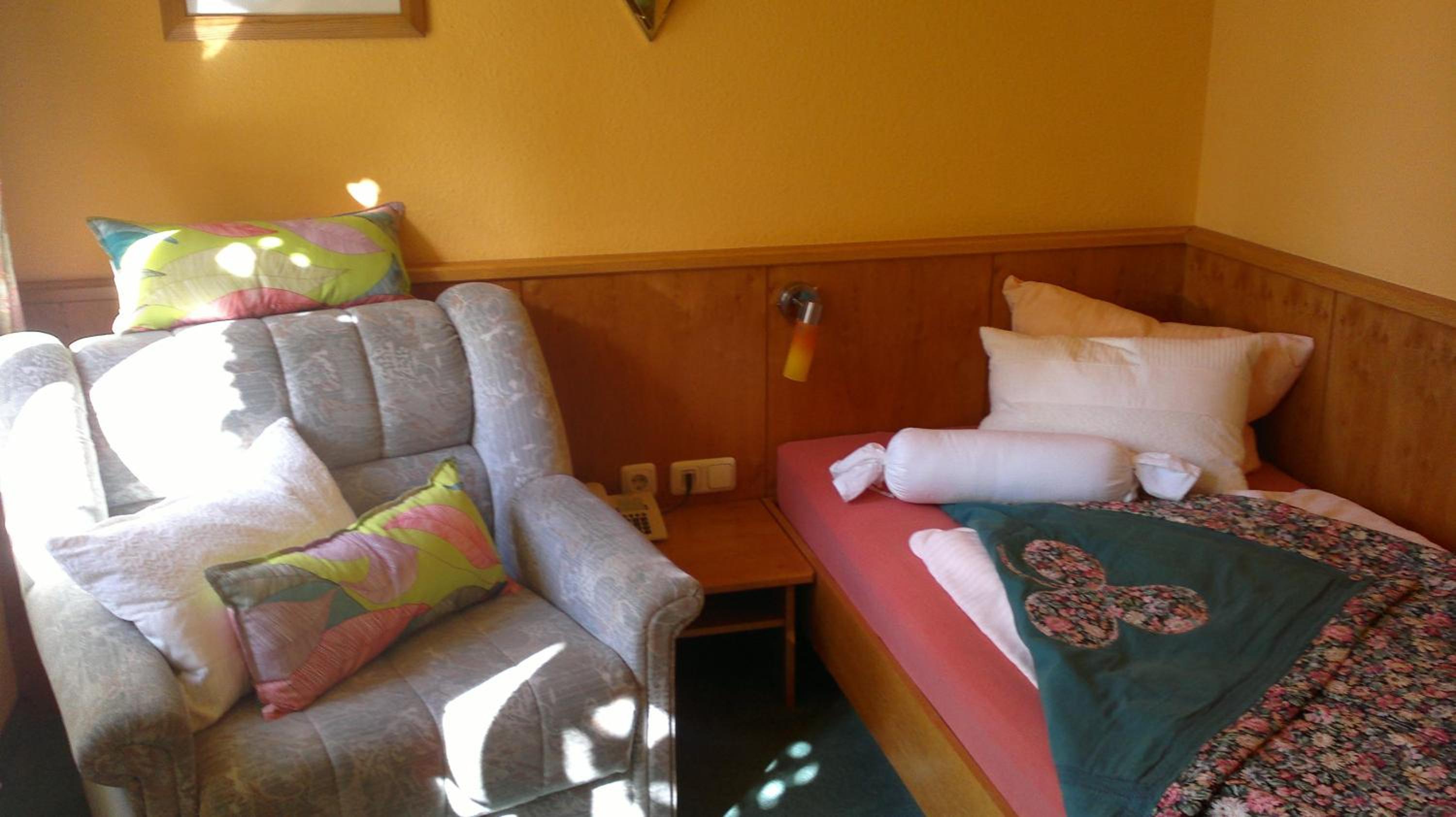 Single Room photo 2