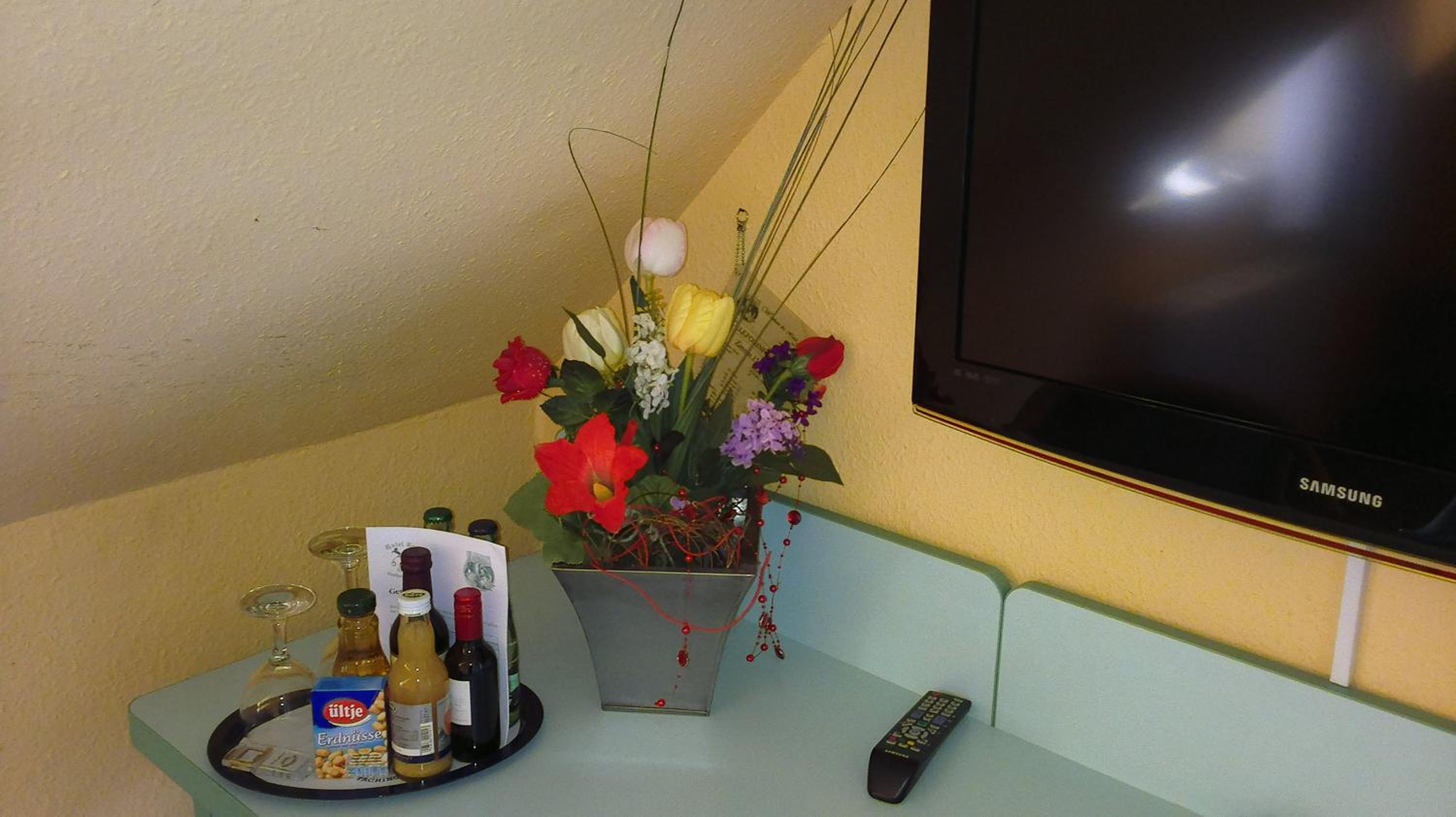 Single Room photo 3