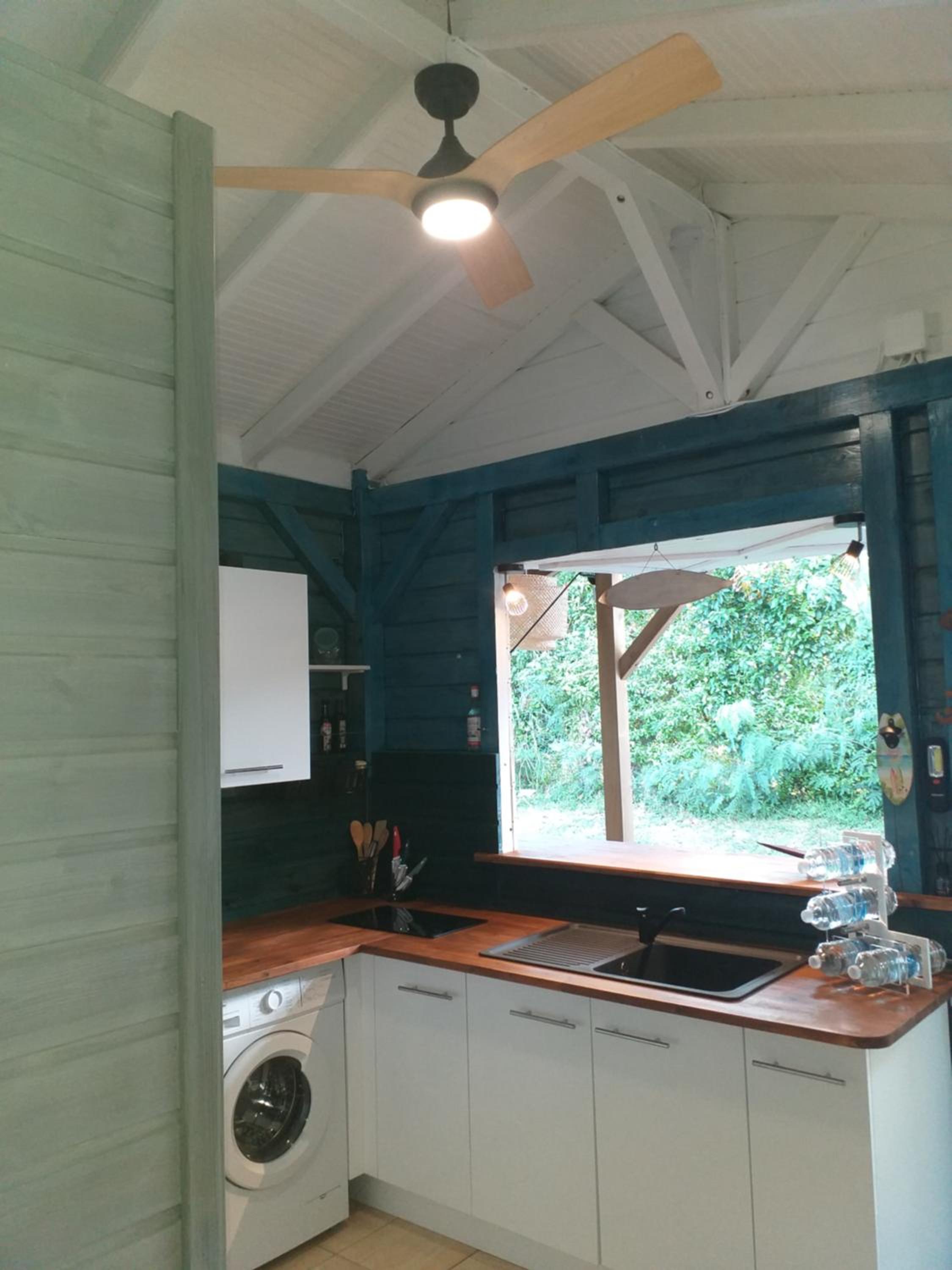 One-Bedroom House - Photo 27