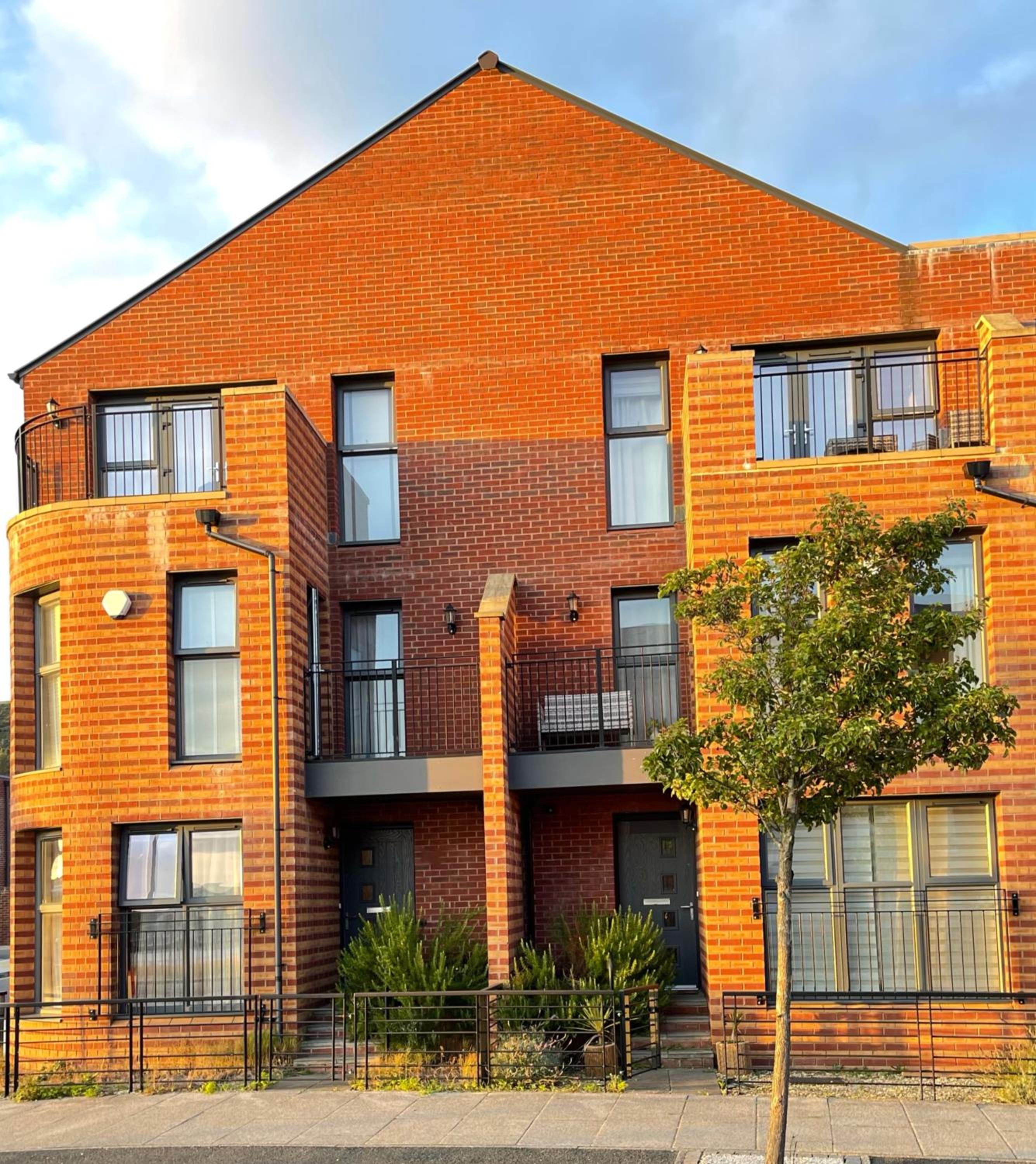 Four-Bedroom House photo 1