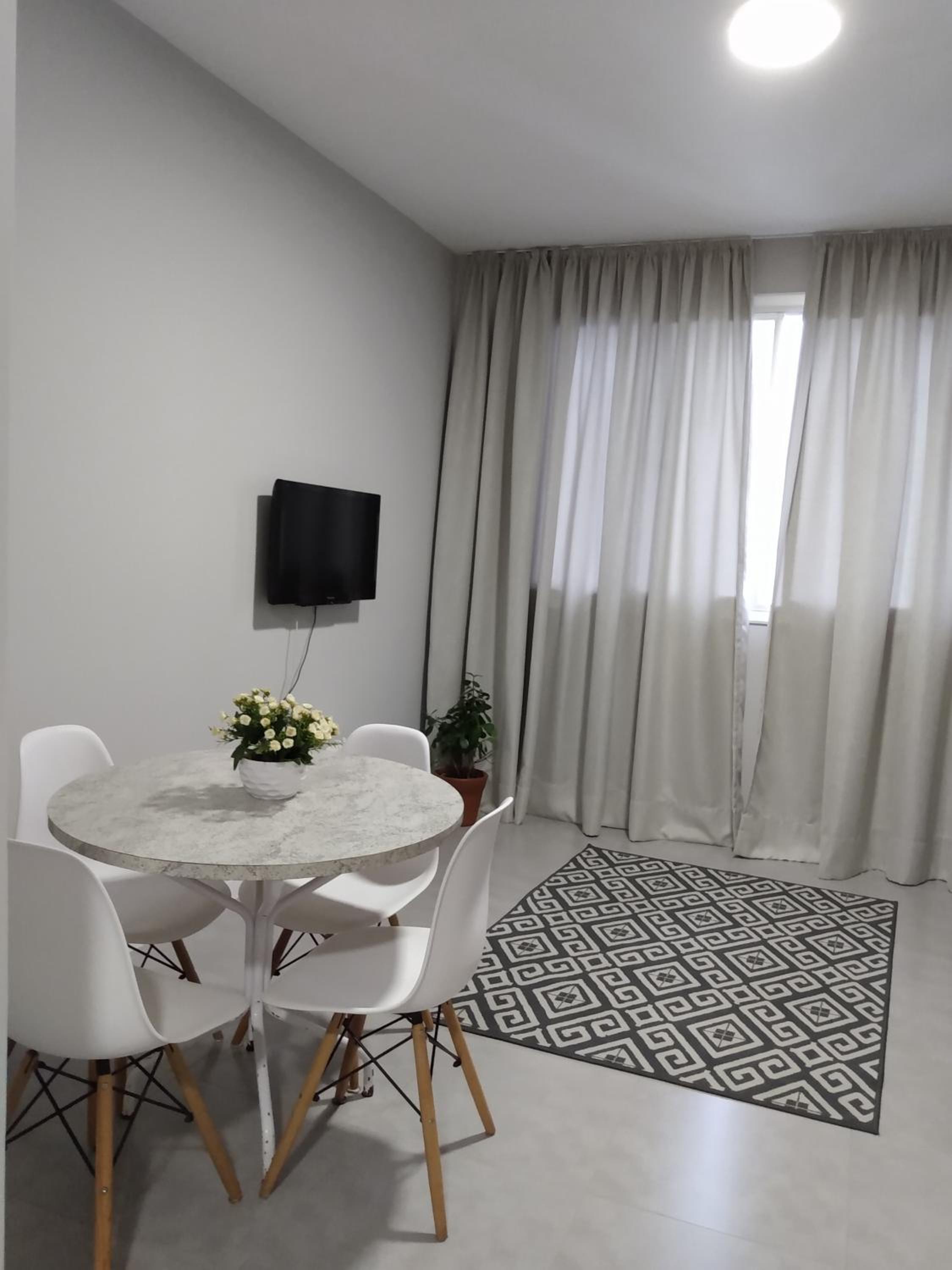 One-Bedroom Apartment - Photo 22