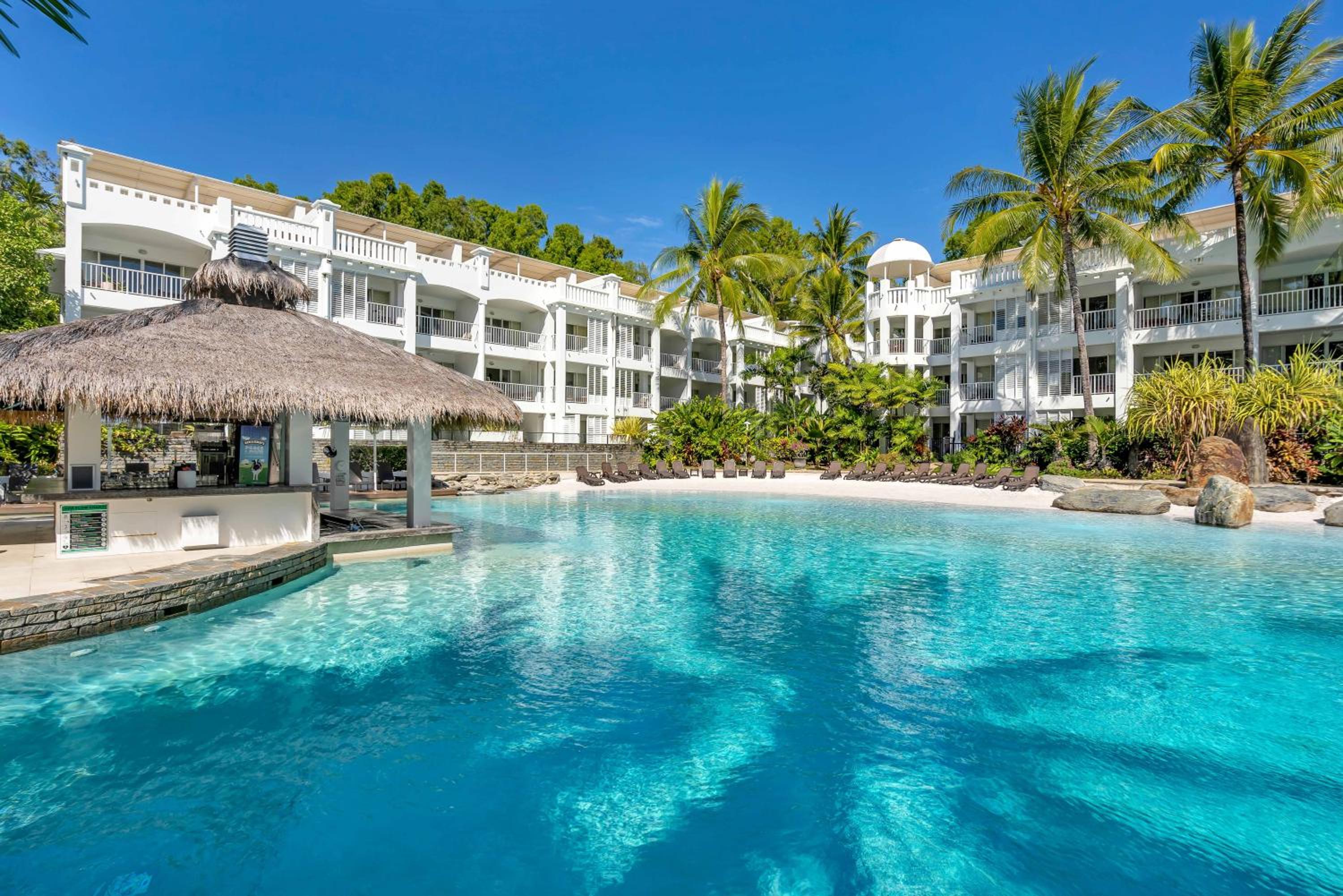 Gardenview One Bedroom apartment with private rooftop spa photo 3