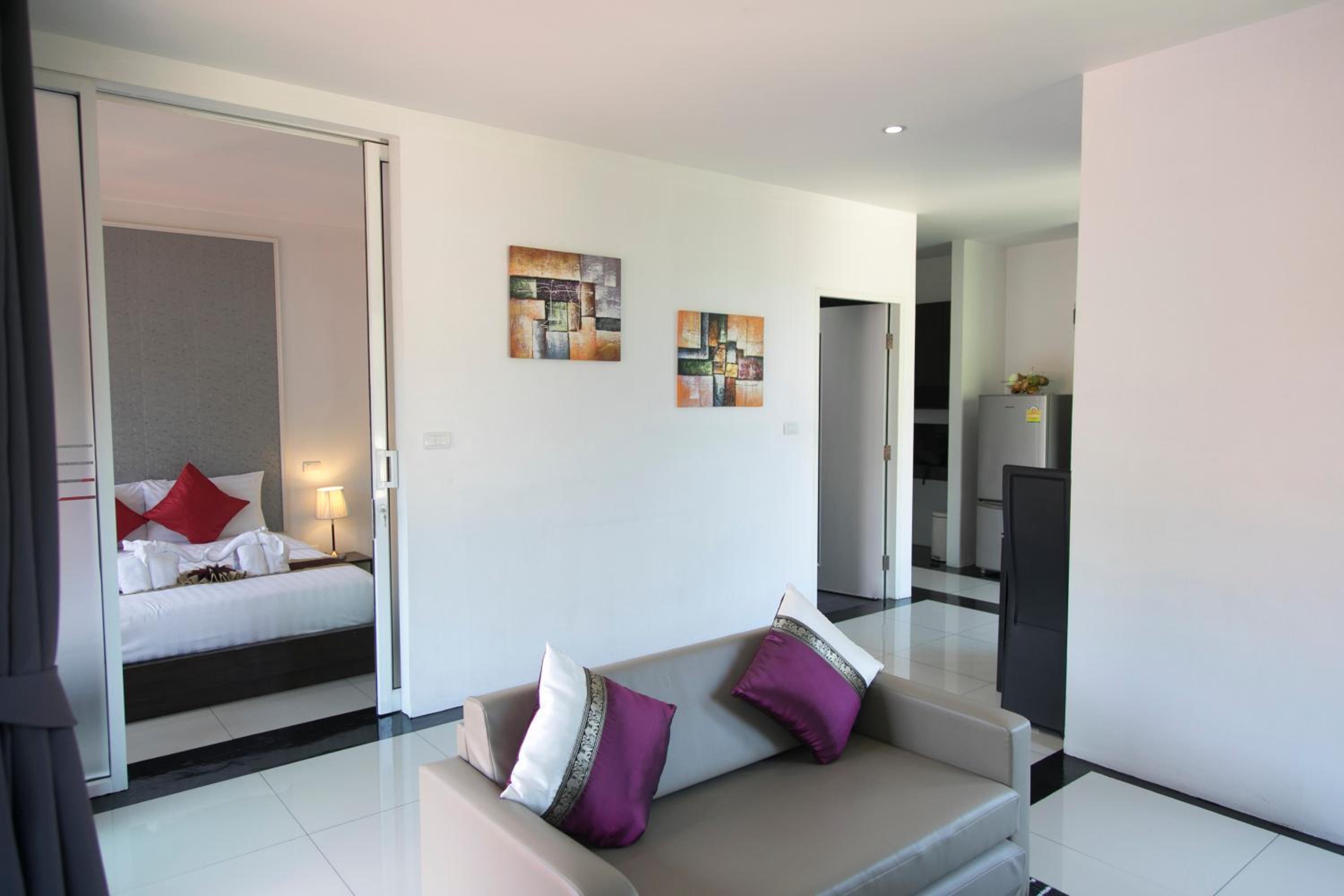 Studio with Kitchenette - Photo 21