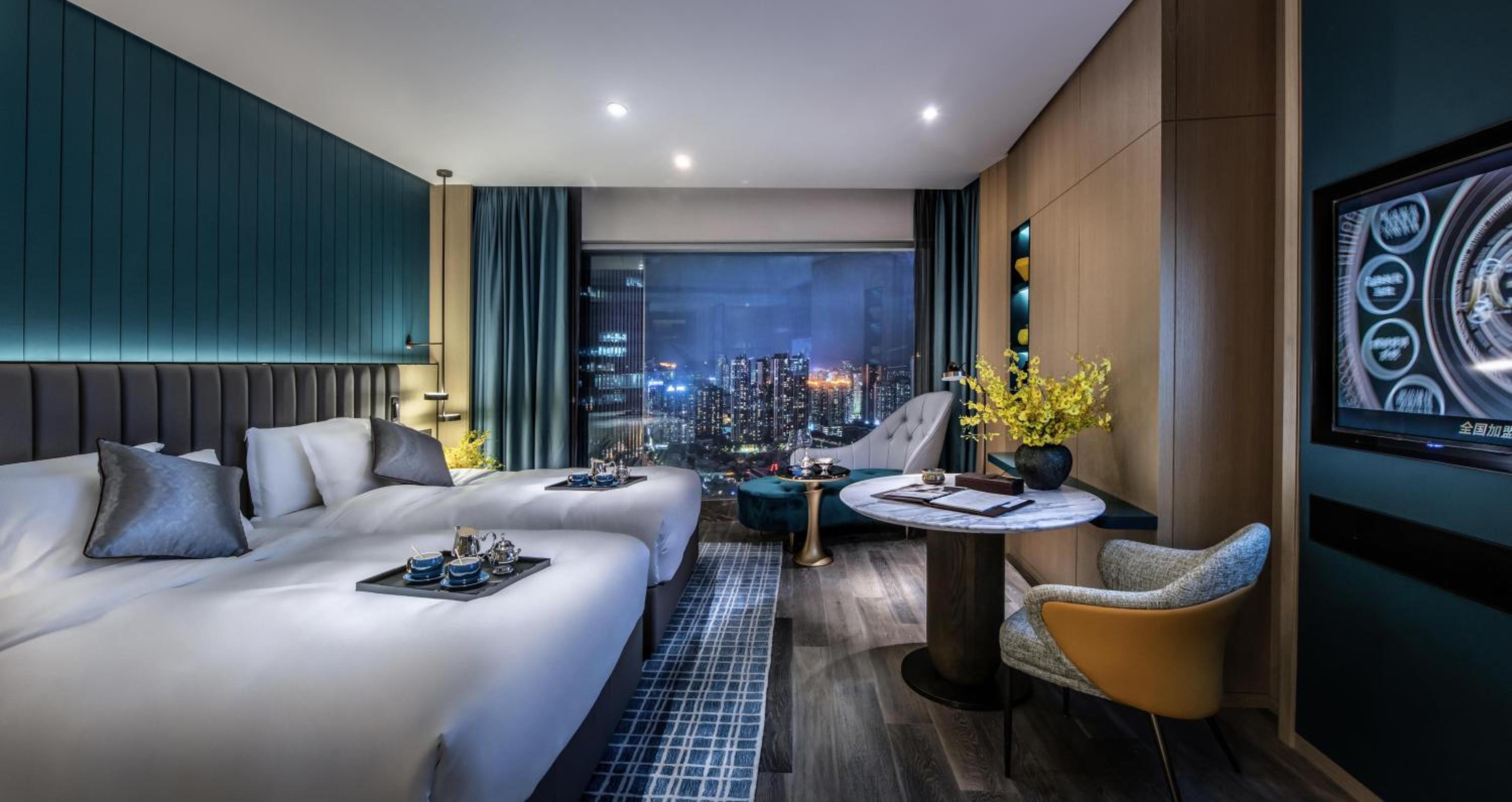 Stylish City View Twin Room							 - Photo 1