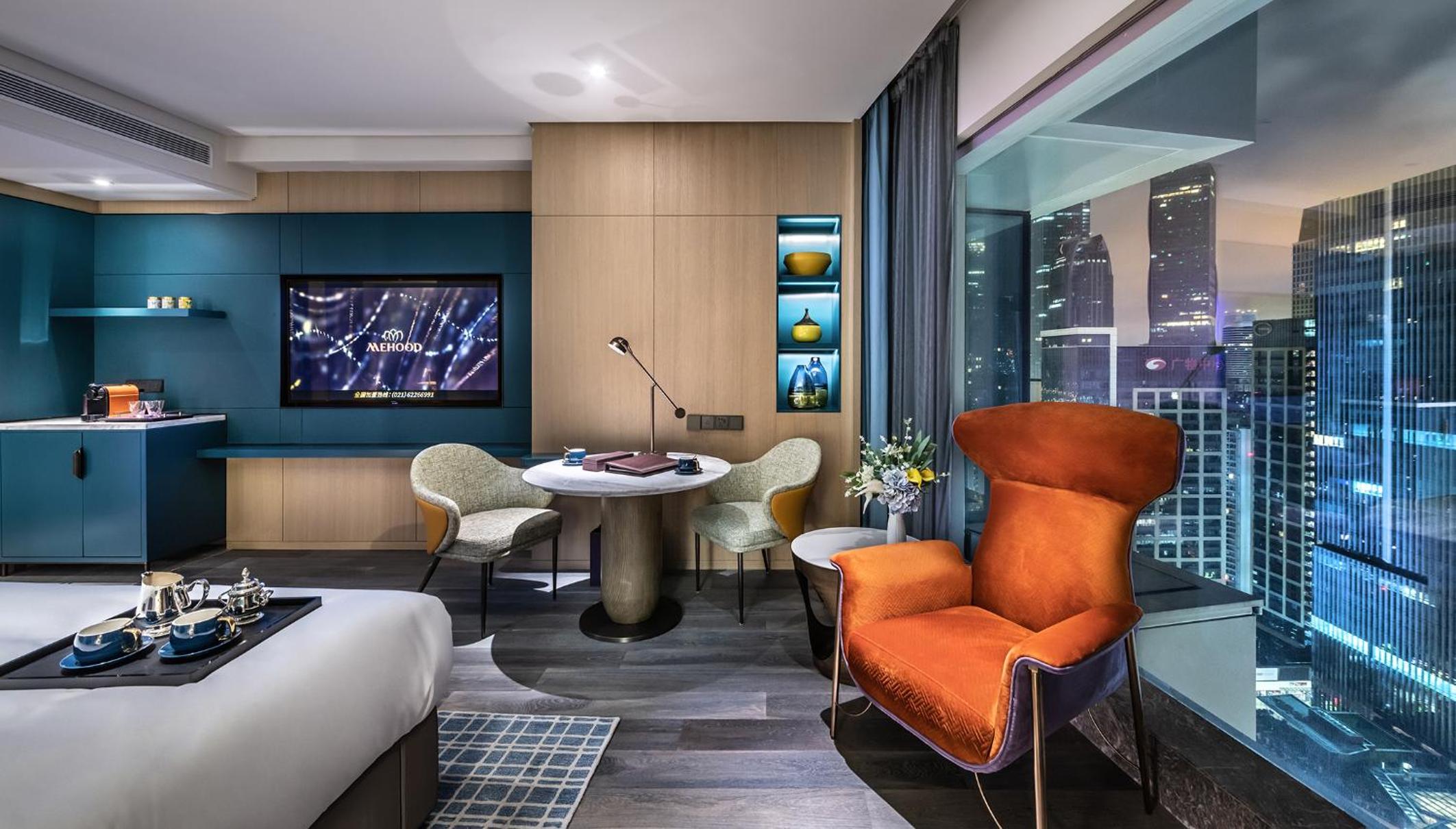 Stylish Canton Tower River View King Room - Photo 6
