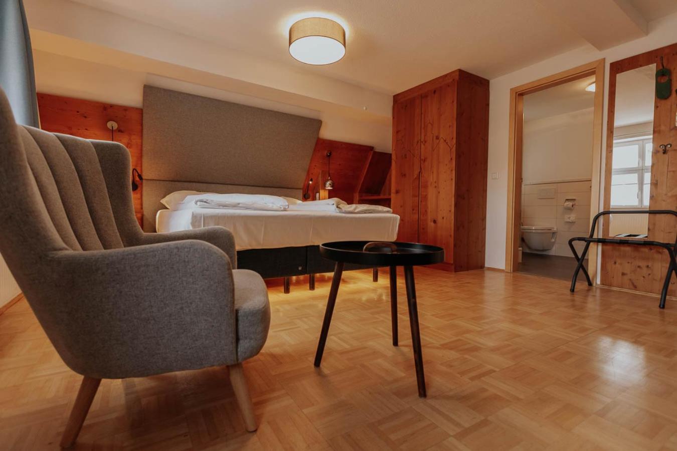 Double Room with Extra Bed photo 3