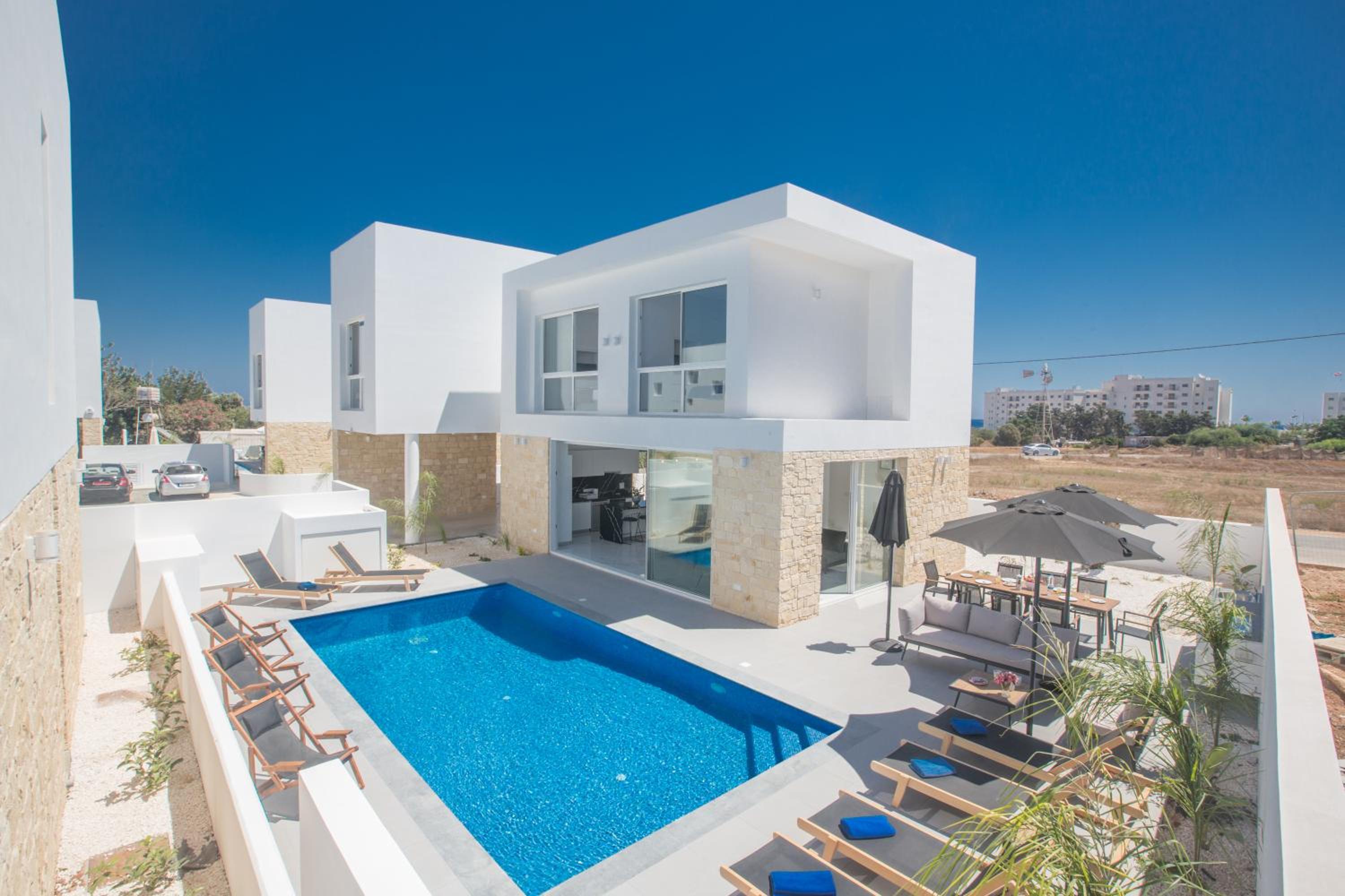 Villa with Private Pool photo 1