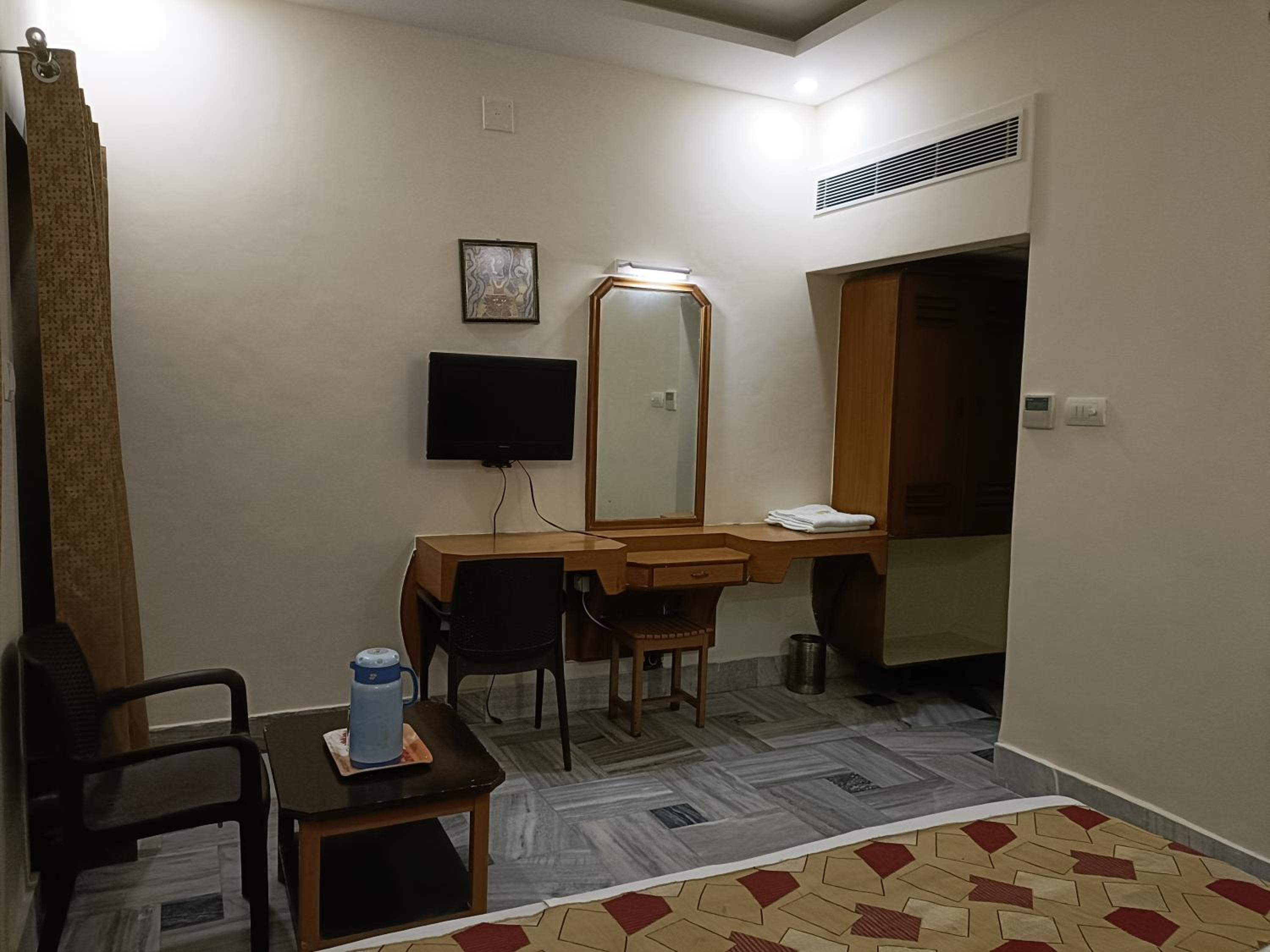 Deluxe Room - Photo 4