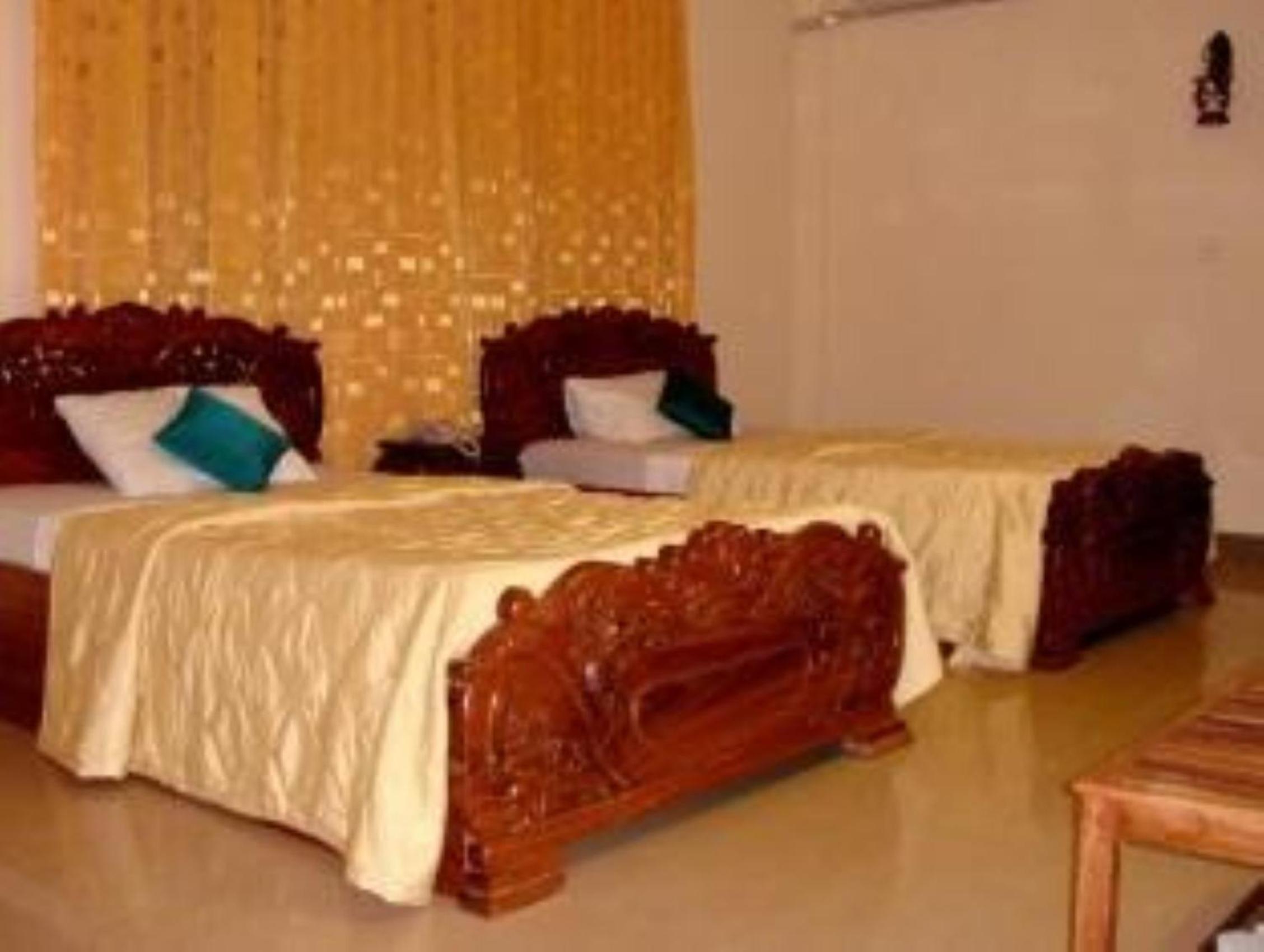 Family Room with Air Con - Photo 3