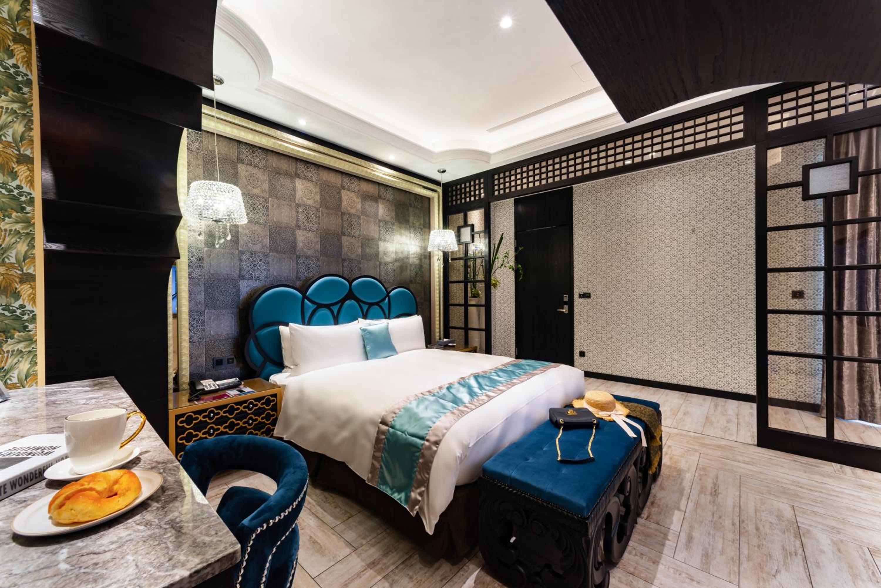 Luxury Garage Room photo 2