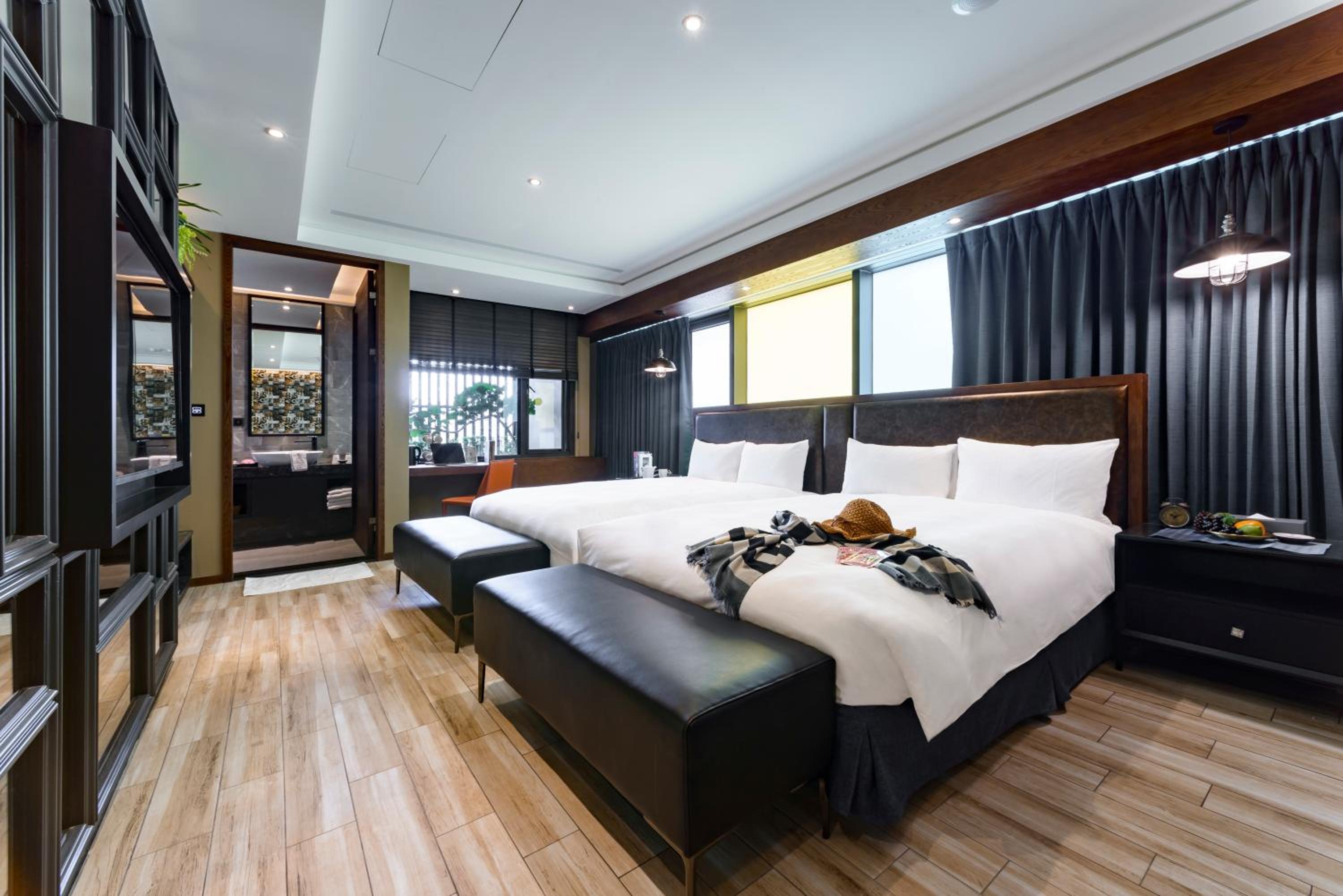 Check-in after 18:00 - Deluxe Quadruple Room - Photo 9