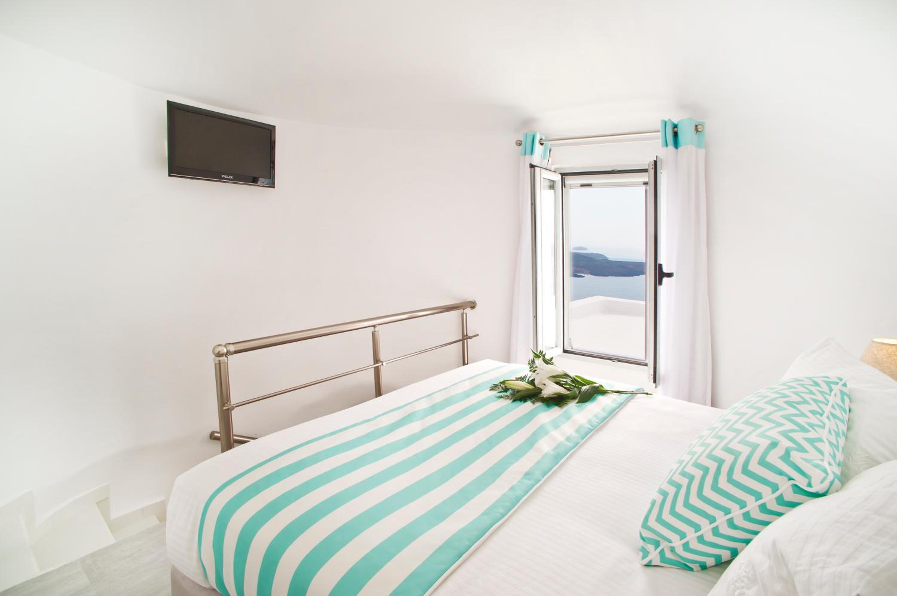 Mill Suite with Caldera View - Photo 3