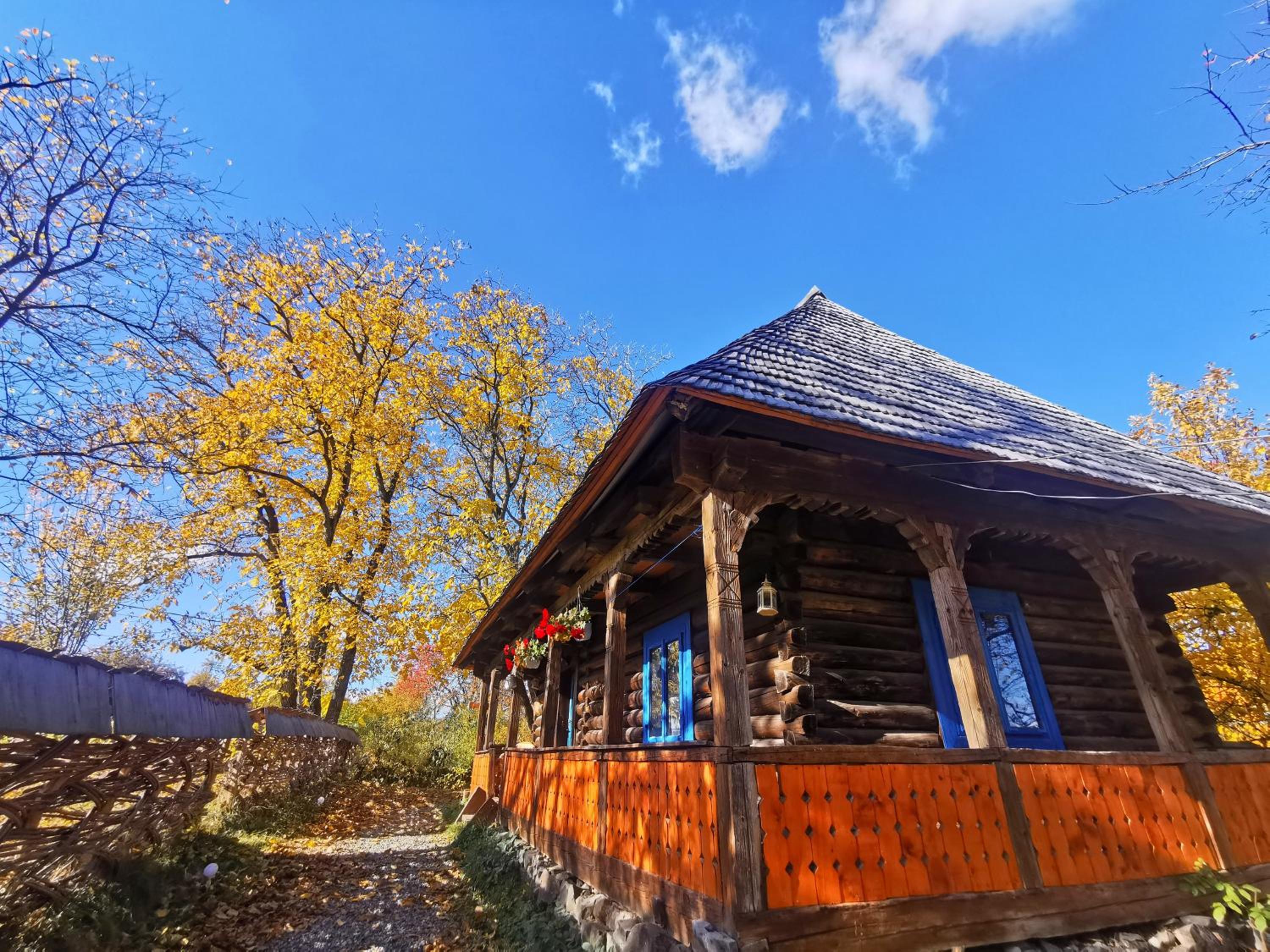 One-Bedroom Chalet - Photo 6