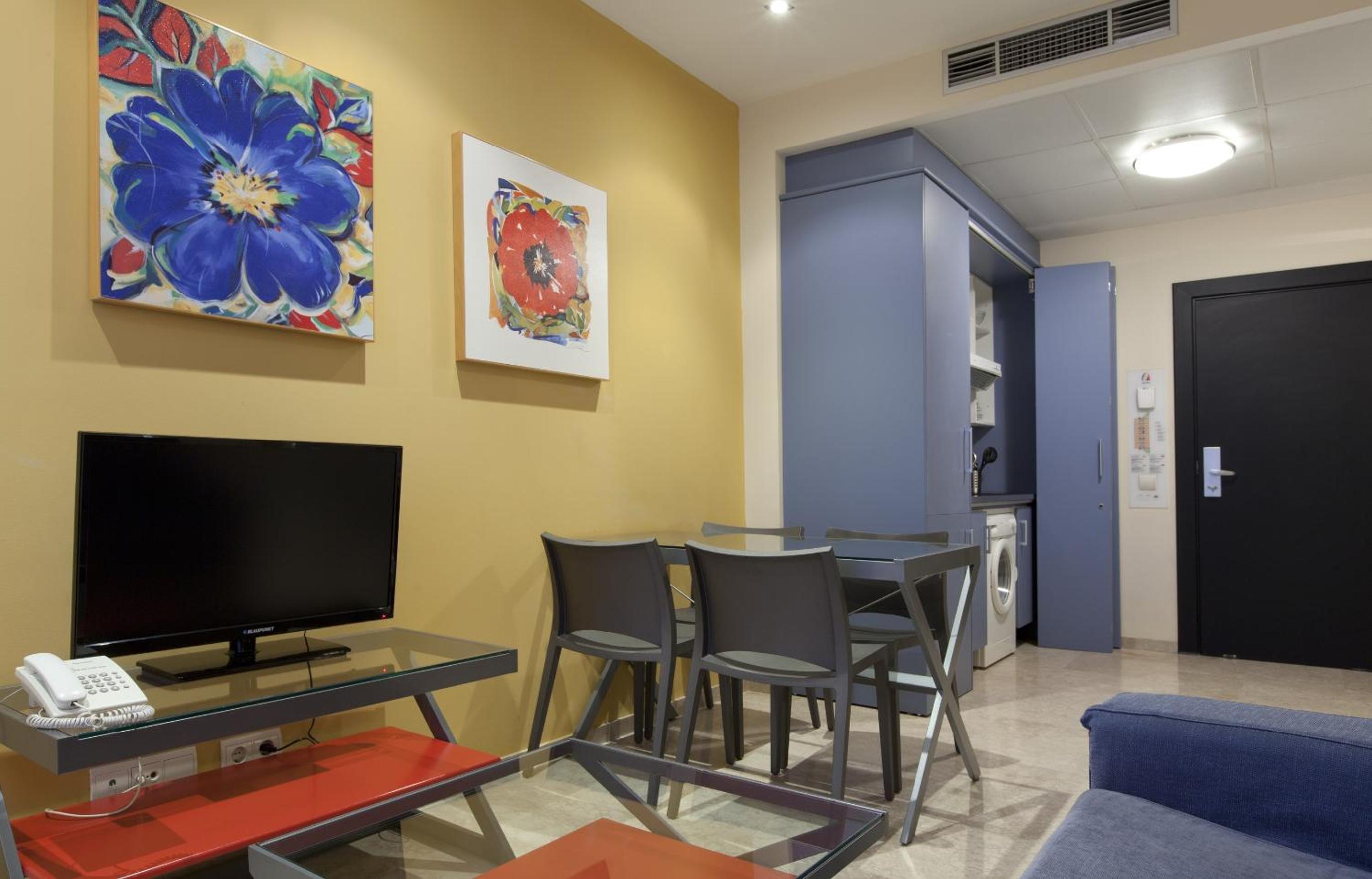 One-Bedroom Apartment (1 Adult)