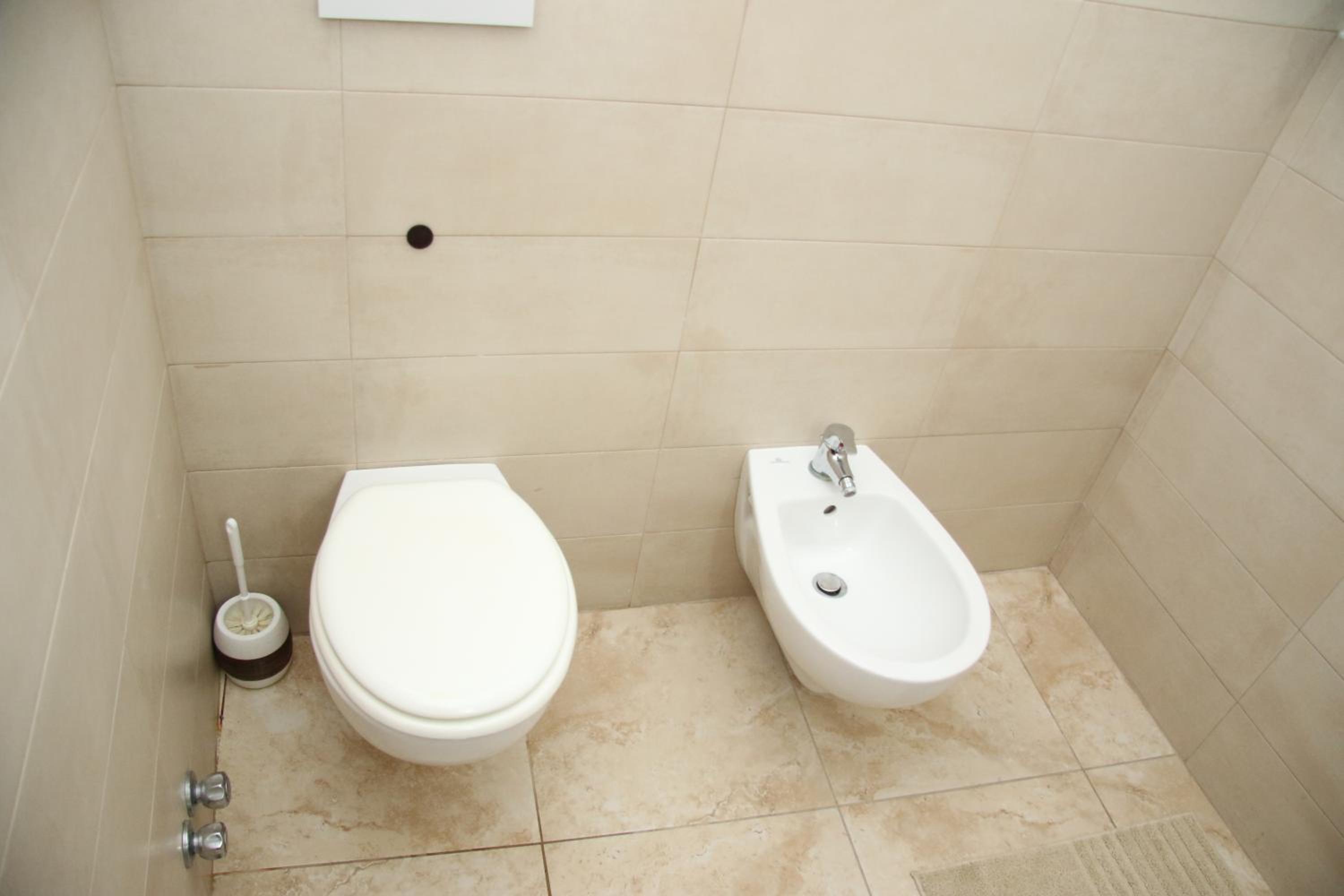Triple Room with Balcony - Photo 8