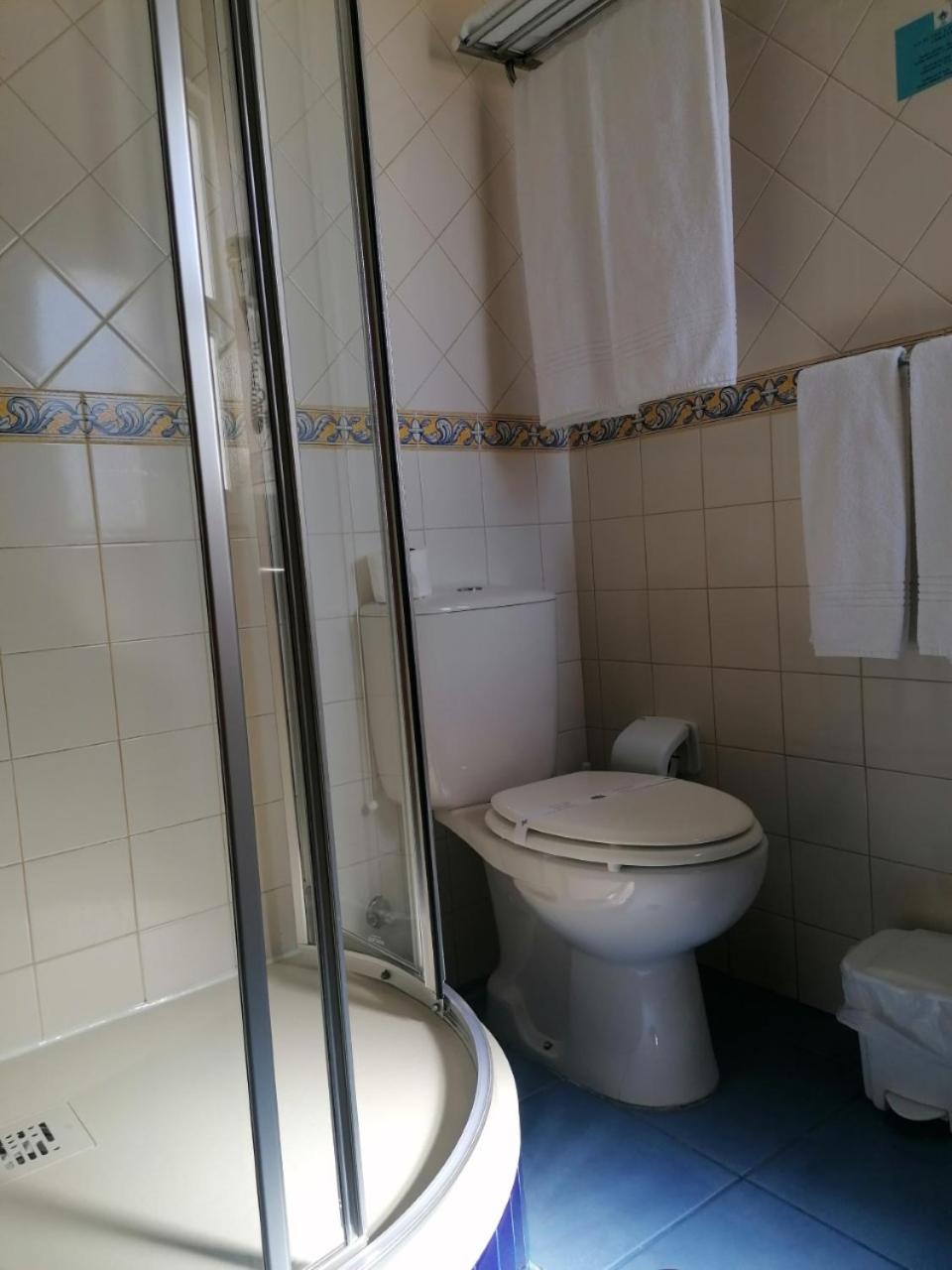 Large Double Room photo 2