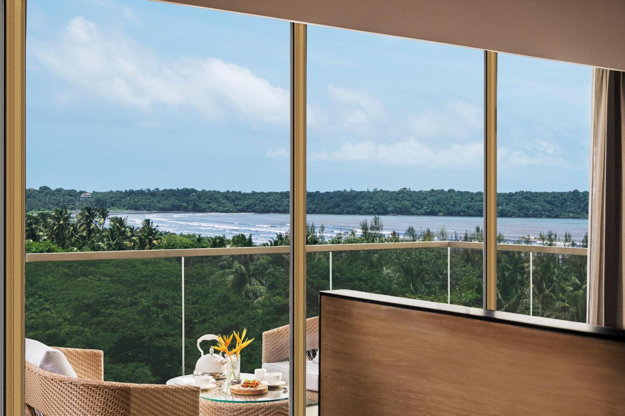 Executive Room Sea View with Balcony - Photo 5