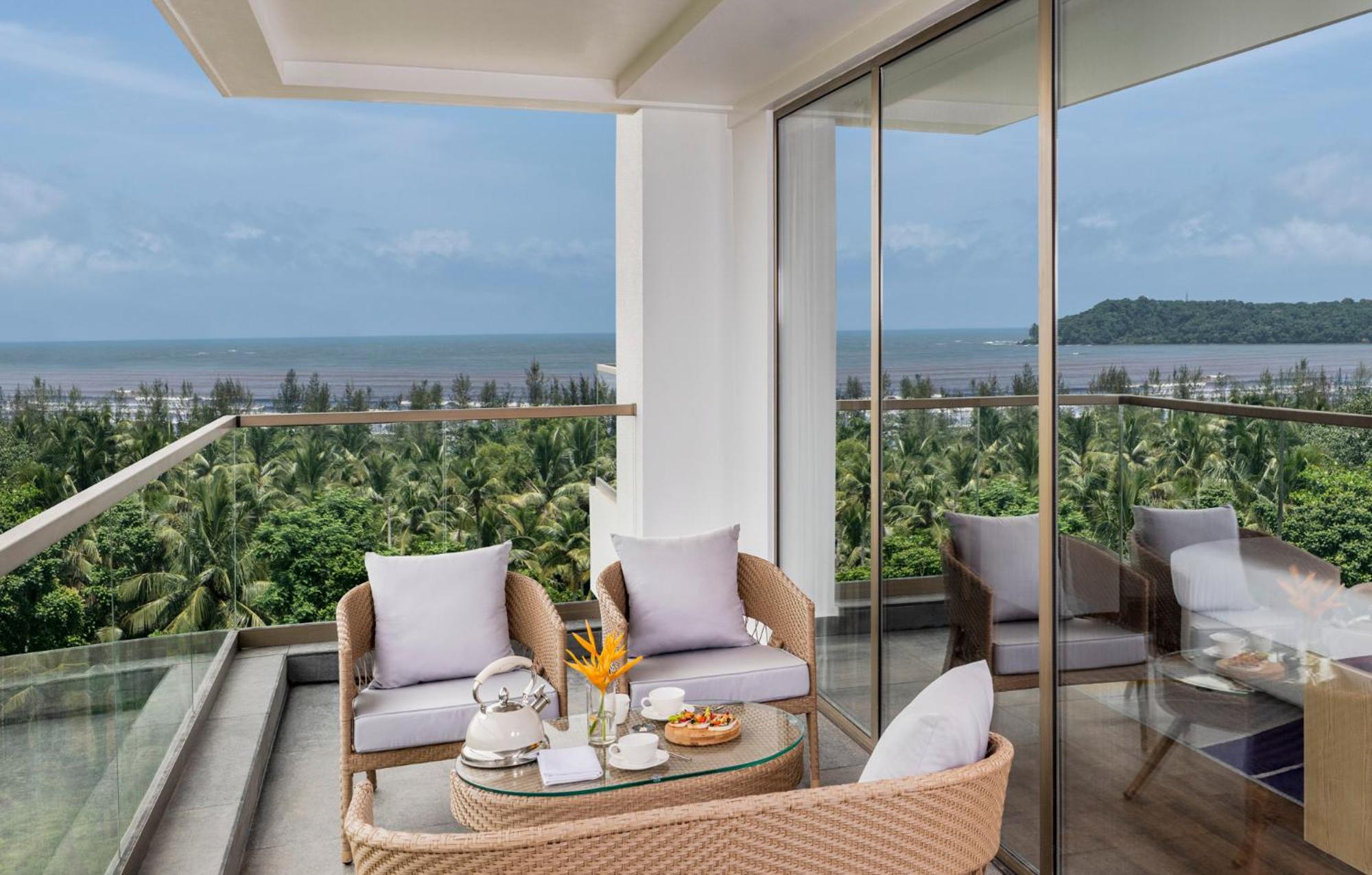 Executive Room Sea View with Balcony - Photo 6