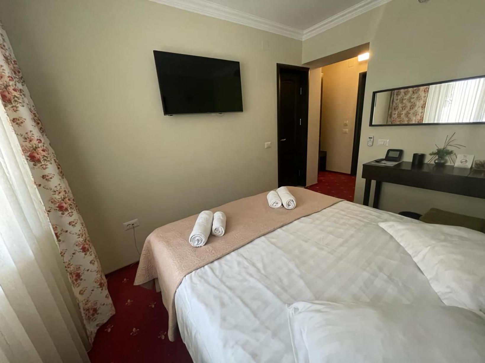 Budget Double Room photo 1