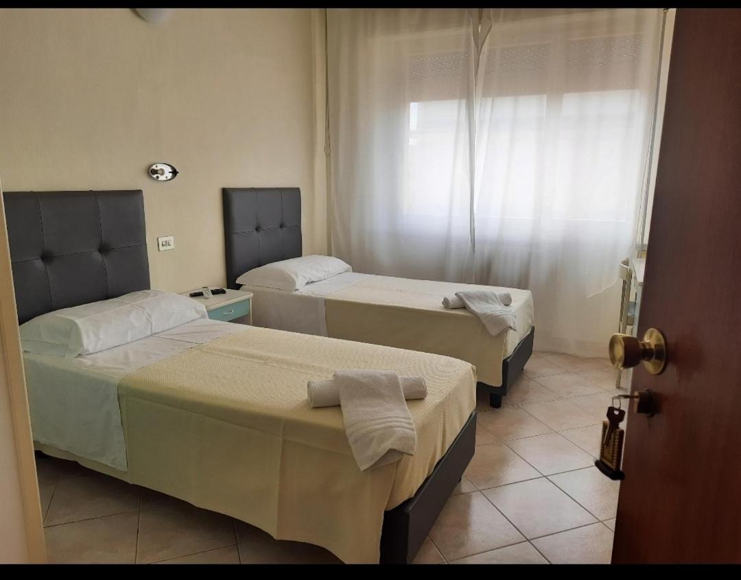Twin Room with Bathroom