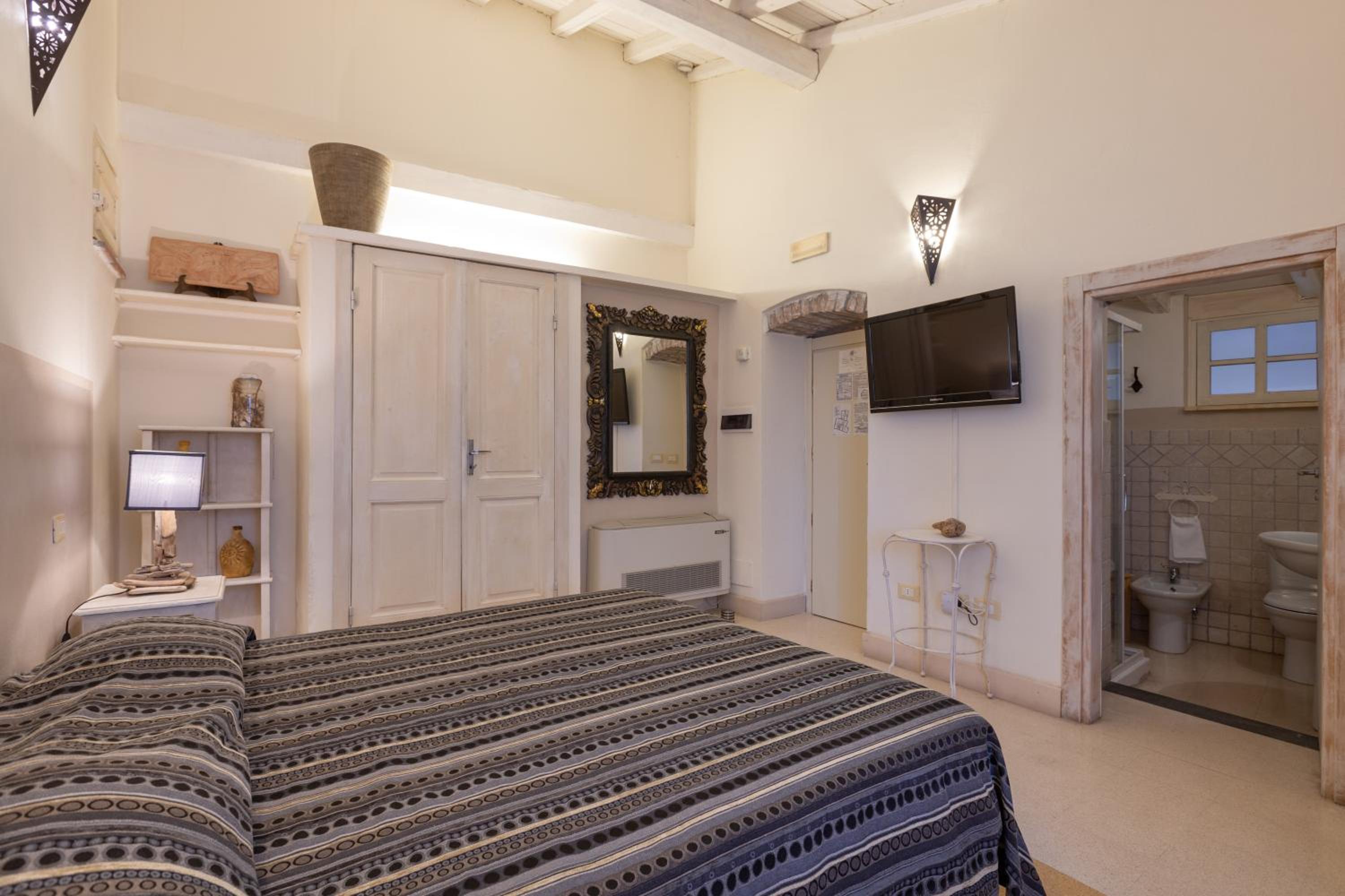 Double Room photo 3