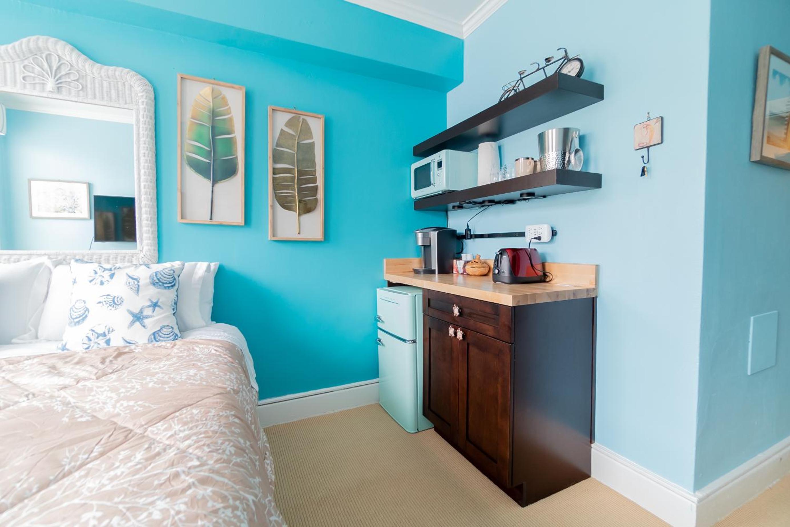 Budget Double Room photo 2