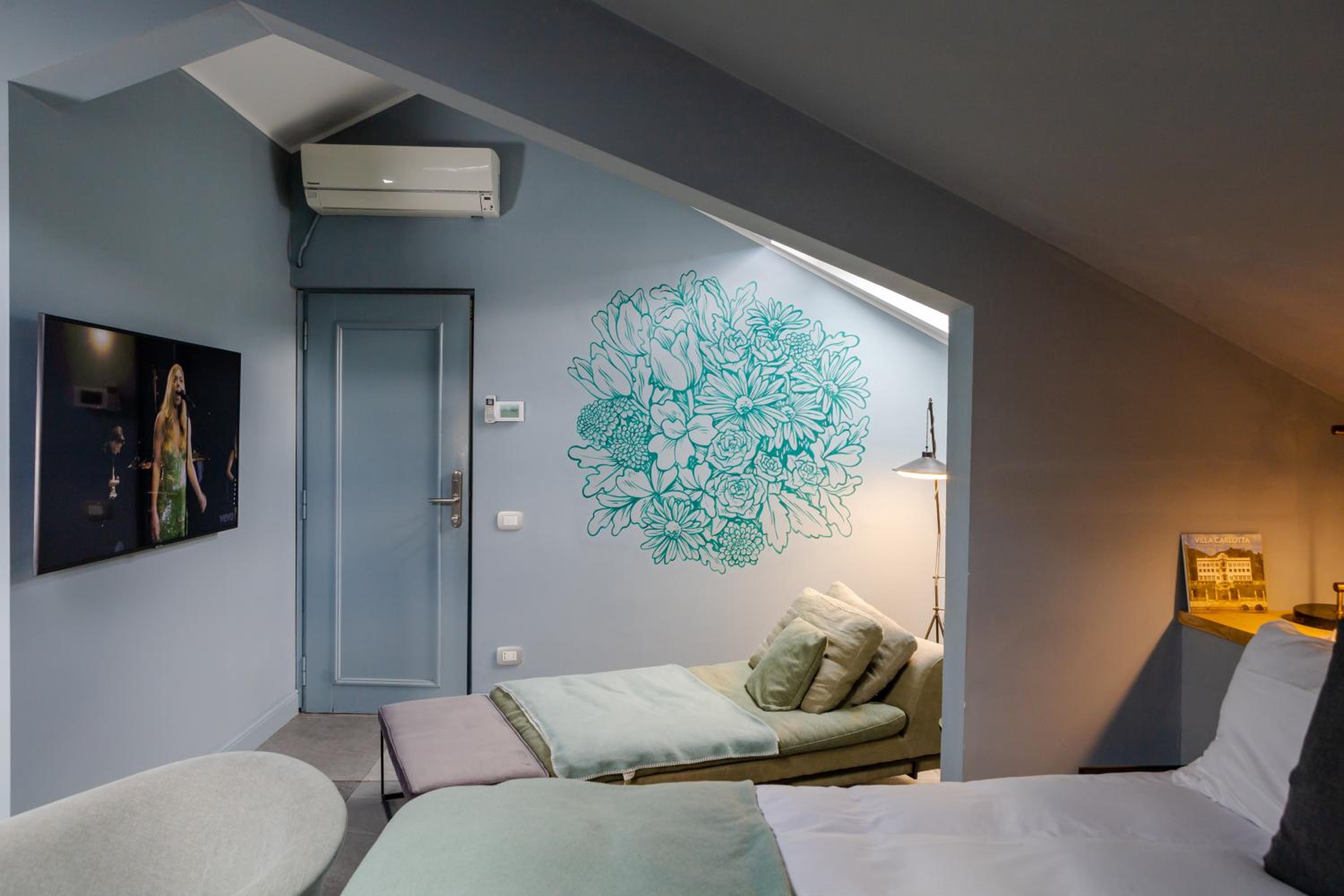 Standard Suite - Photo 5
