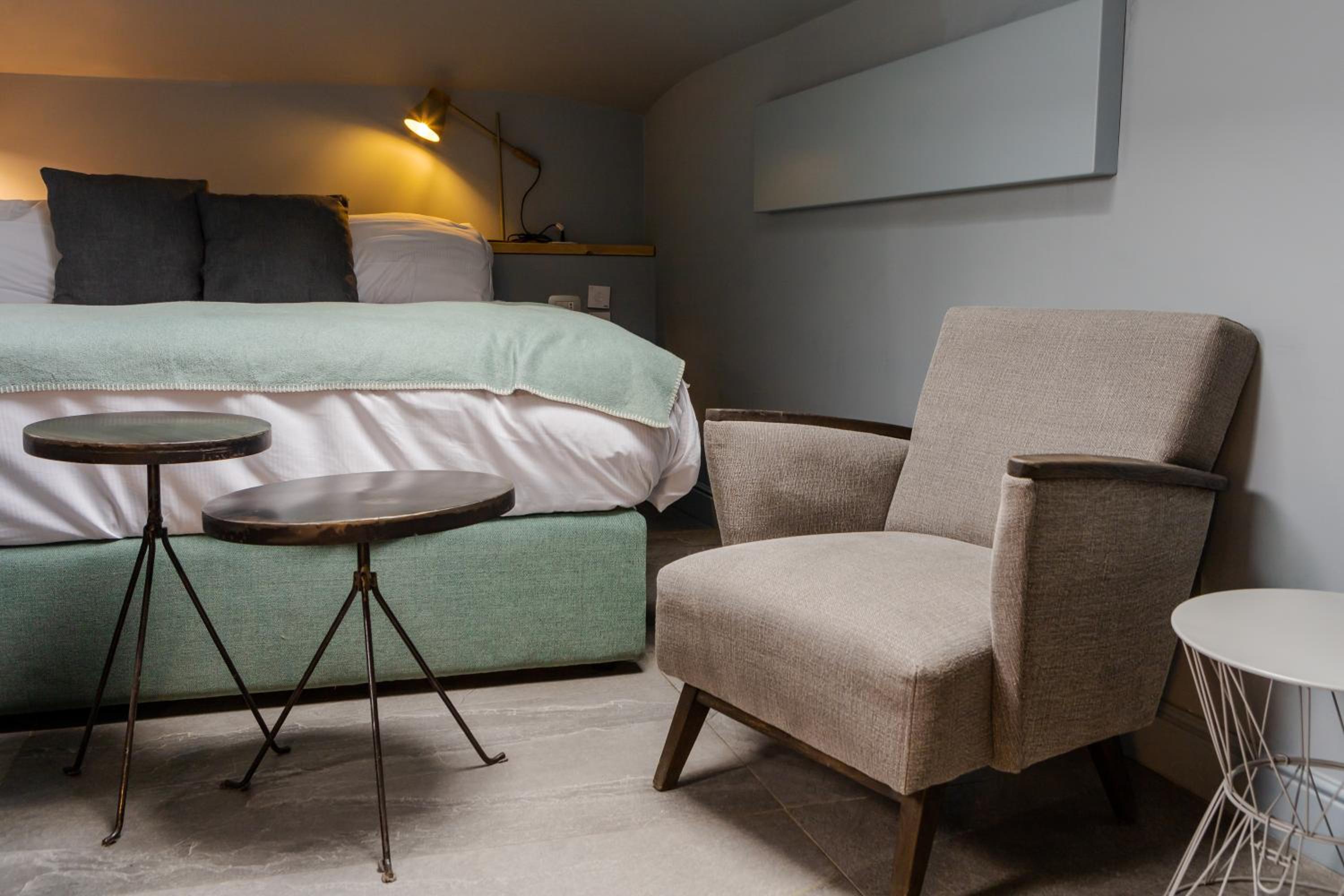 Standard Suite - Photo 3