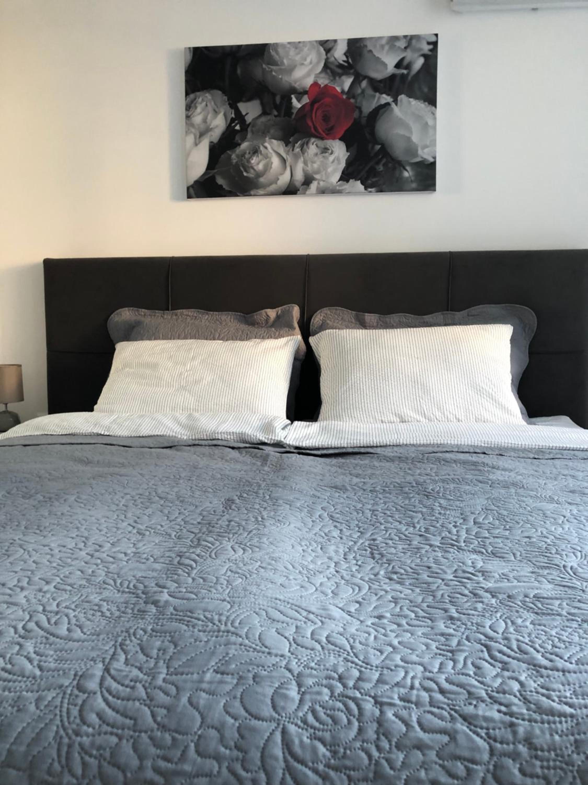 One-Bedroom Apartment - Photo 21