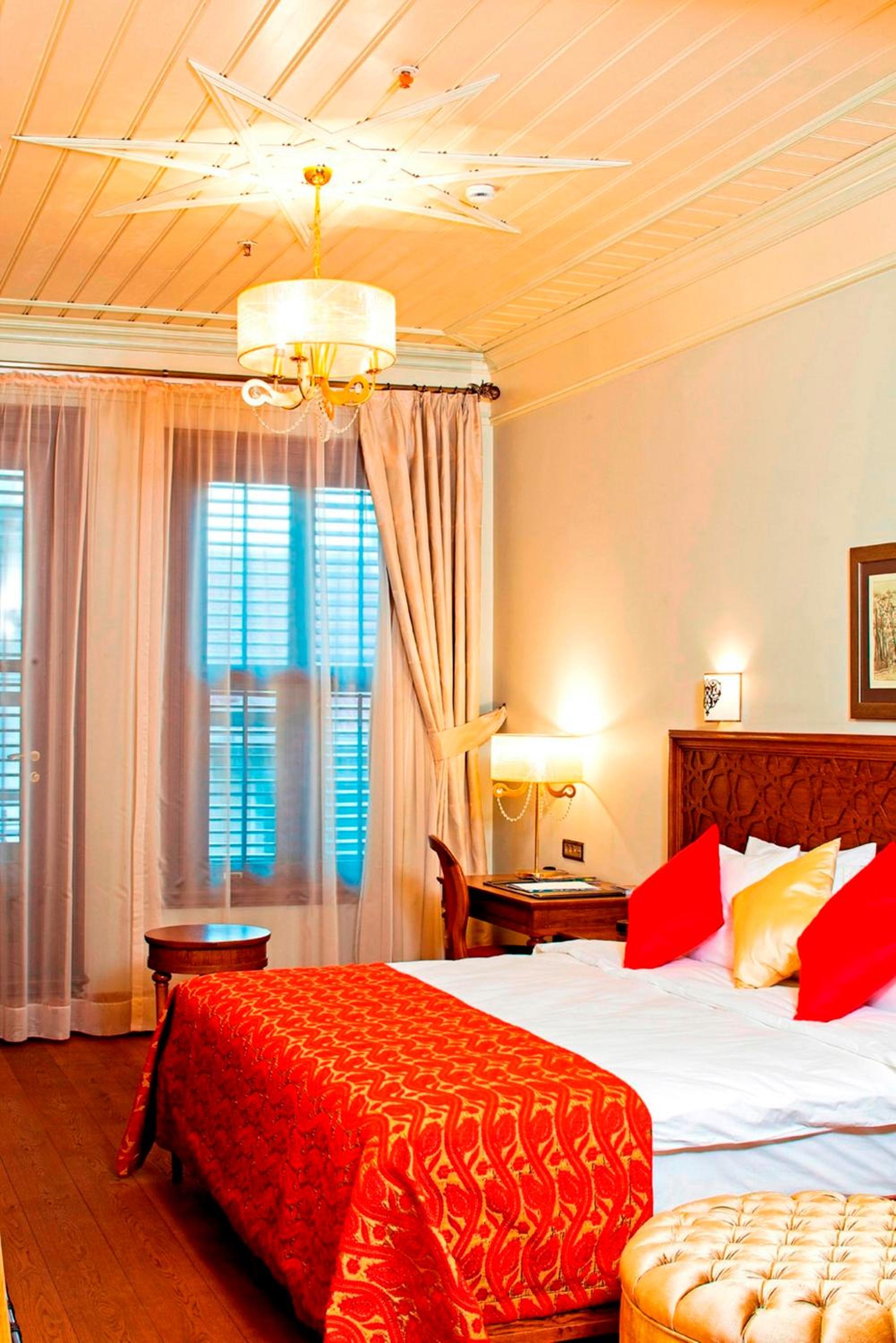 Deluxe Double or Twin Room photo 2