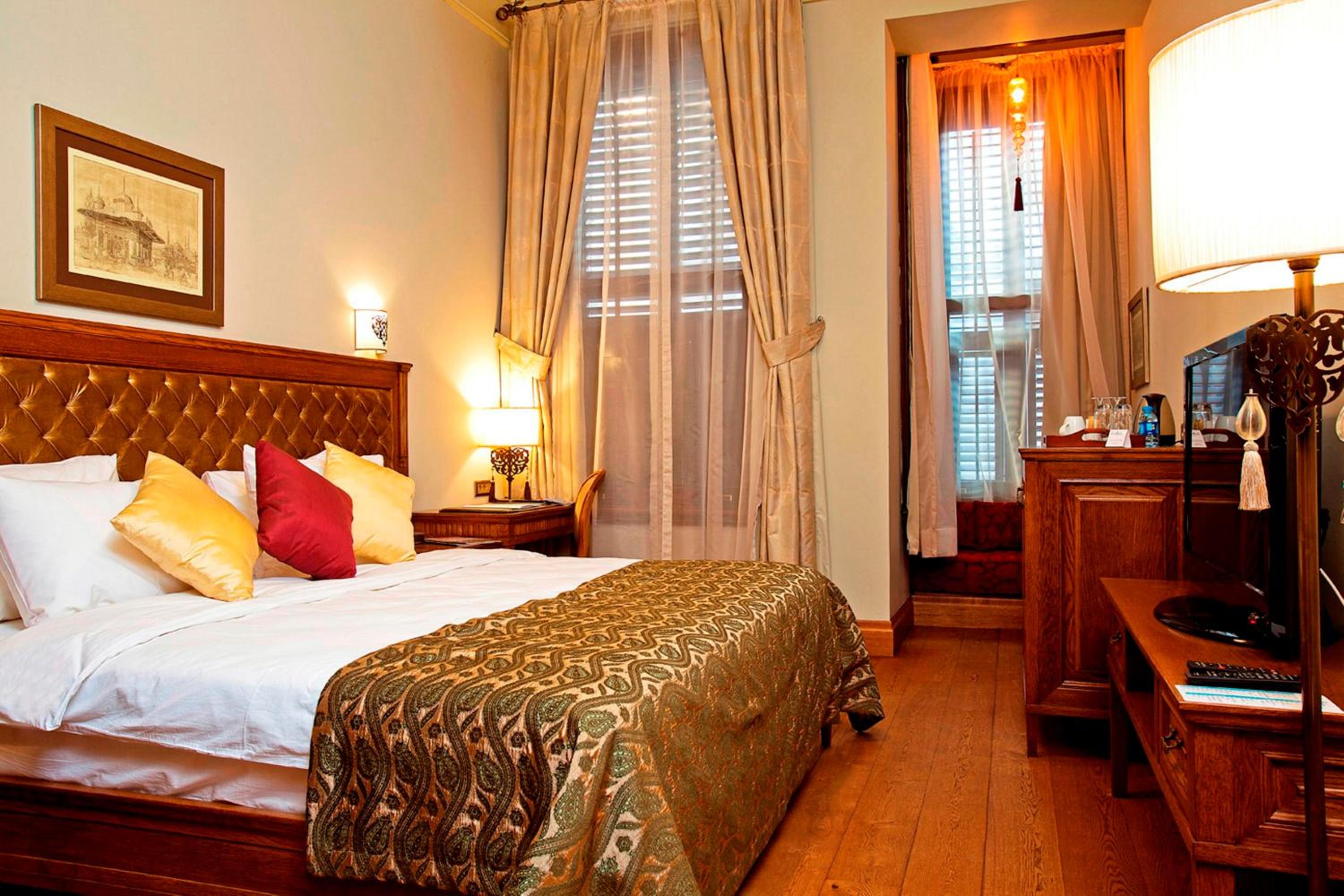 Deluxe Double or Twin Room photo 1