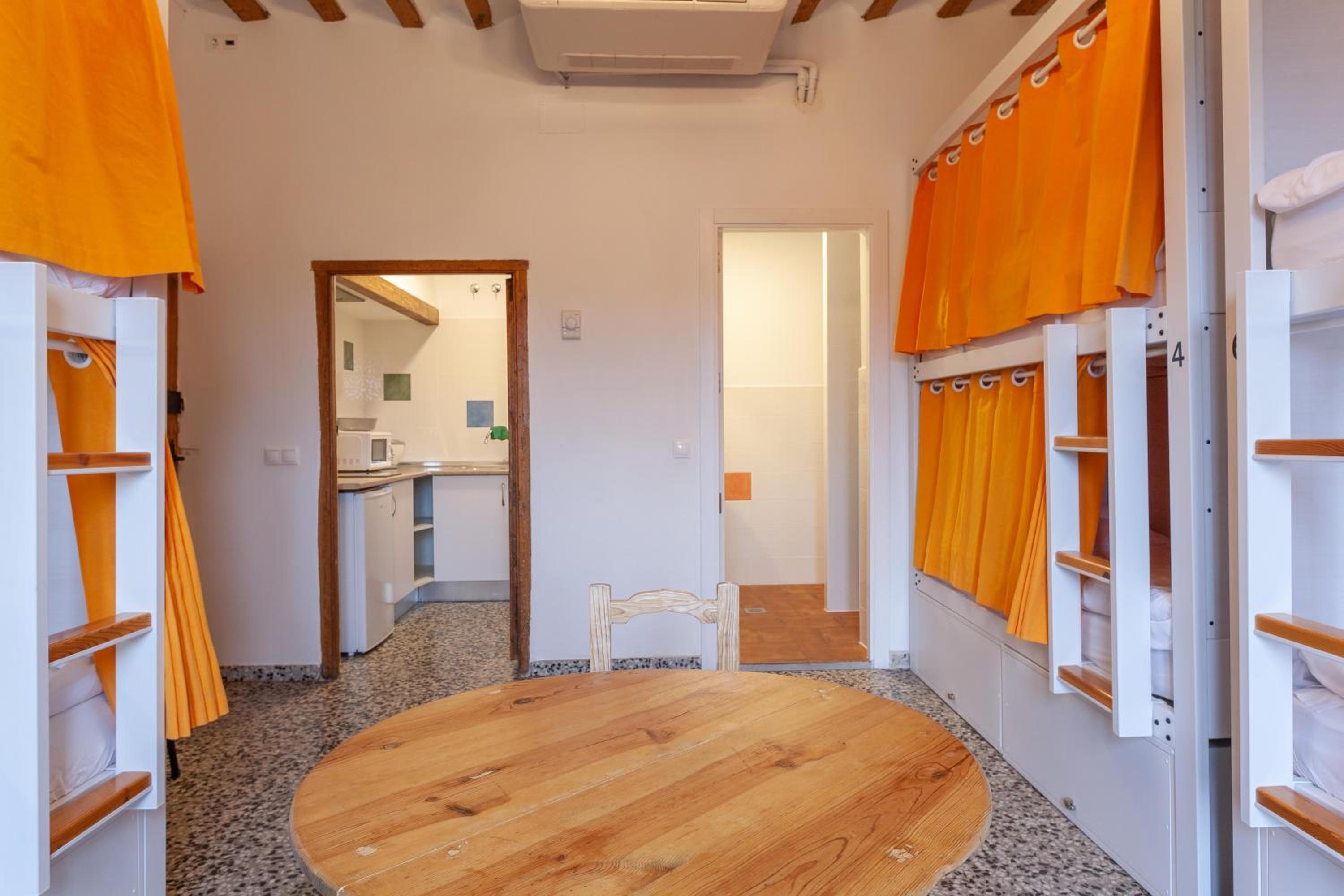 Habitación familiar con balcón