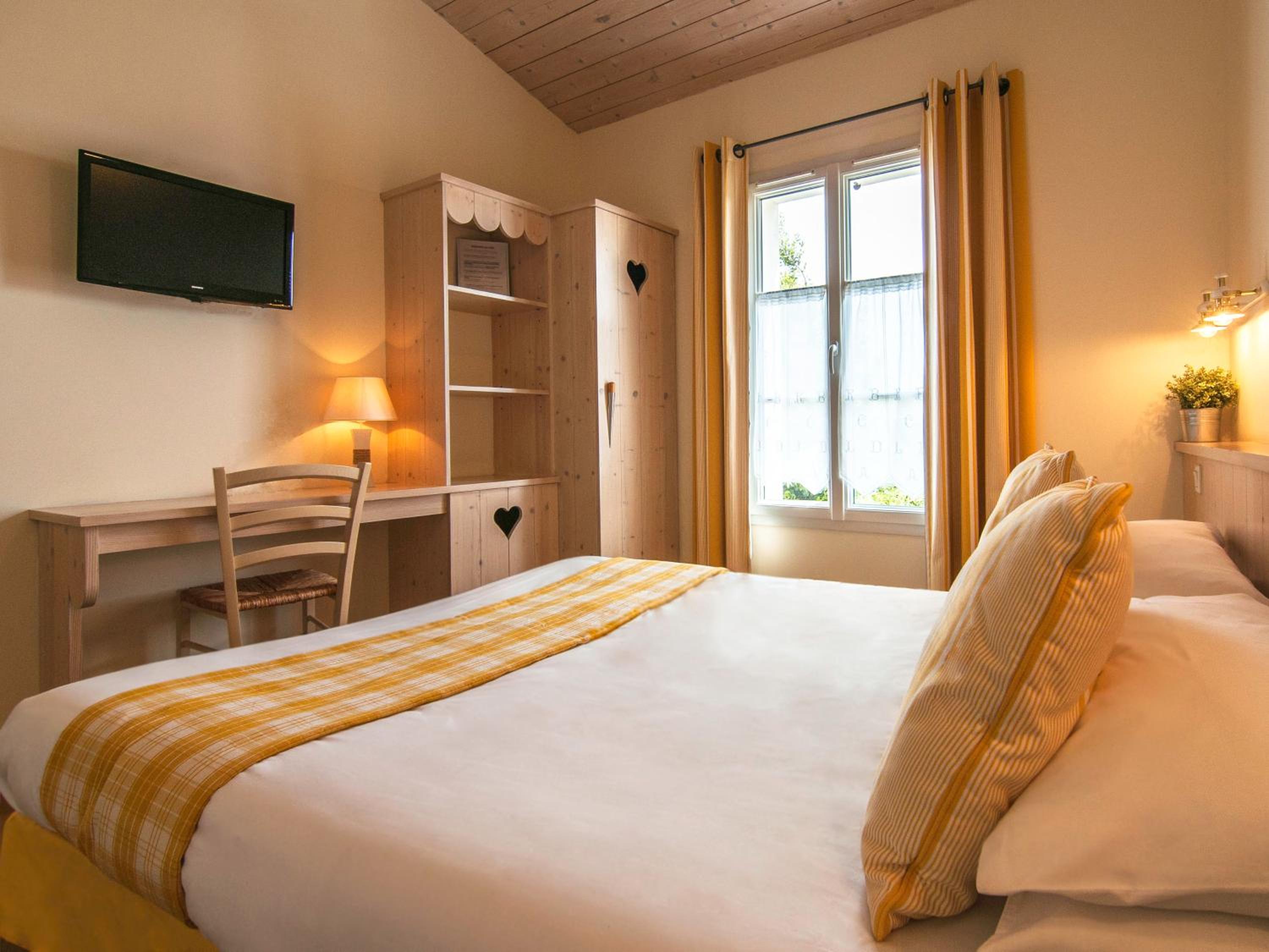 Standard Double Room - Photo 1