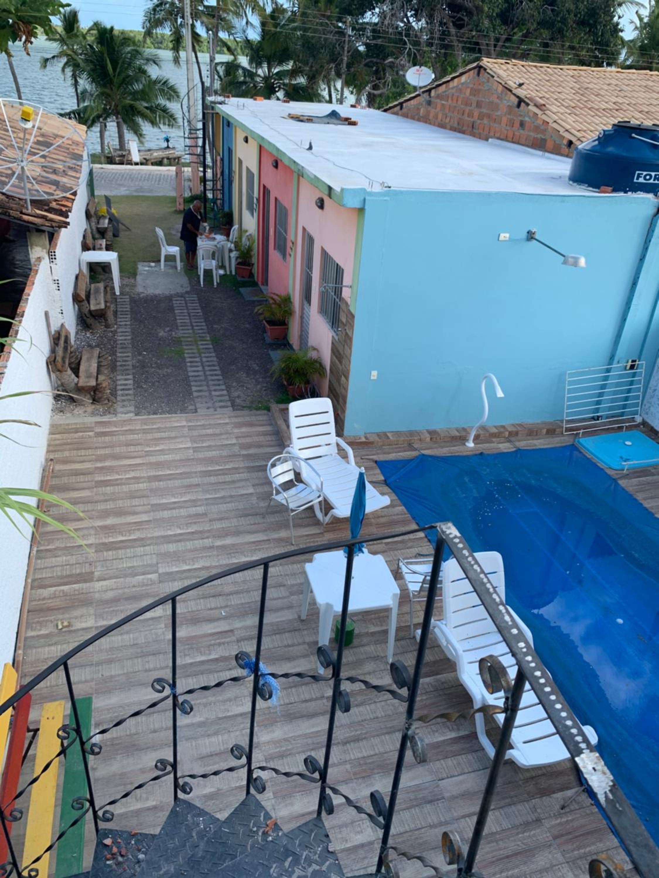 Quadruple Room with Balcony - Photo 15