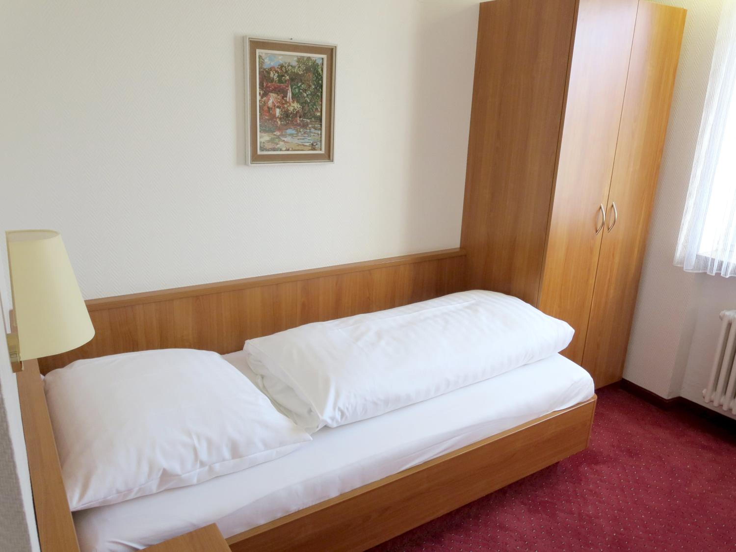 Single Room photo 3