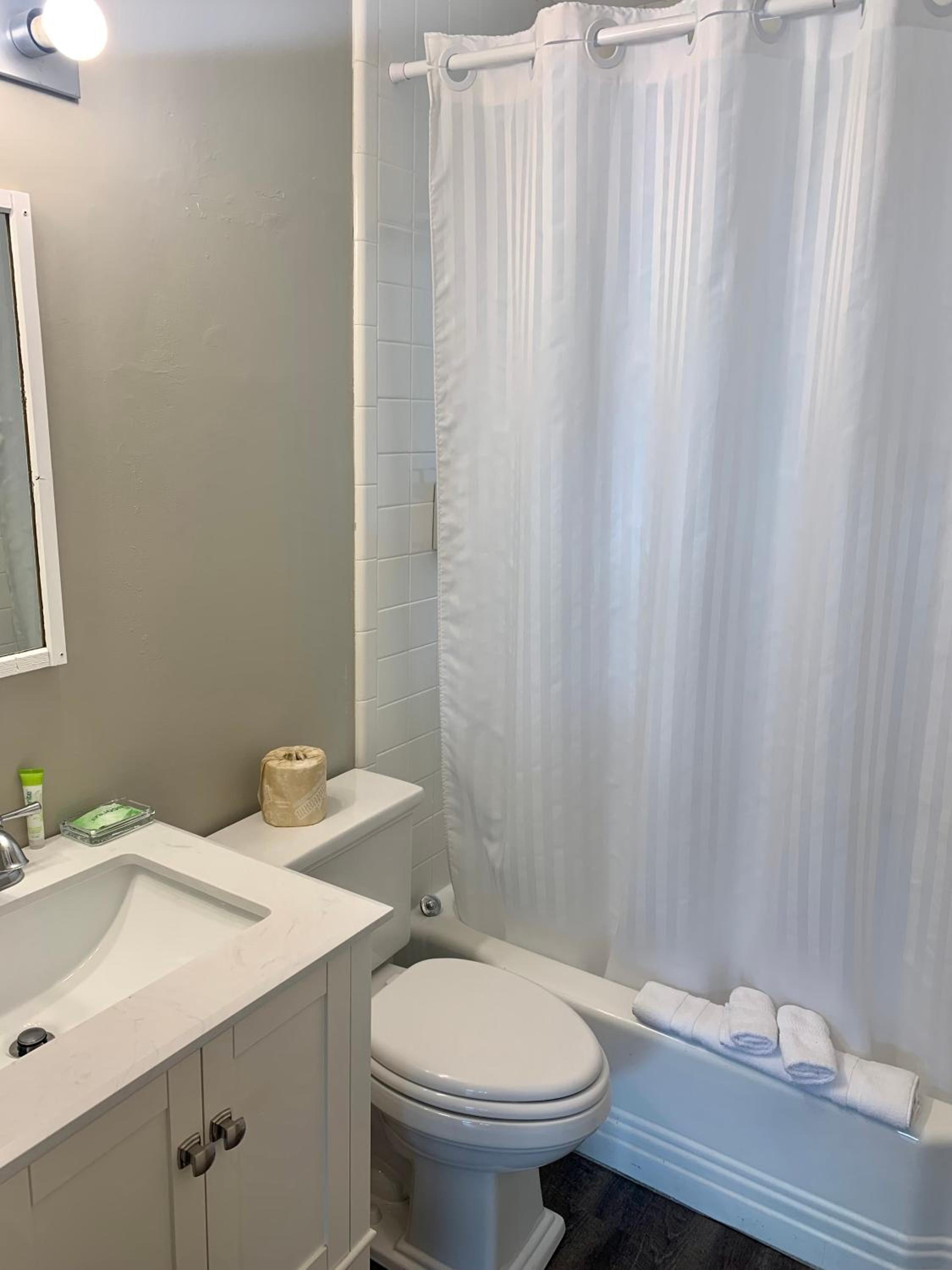Garden View King Junior Suite - Not Pet Friendly photo 3