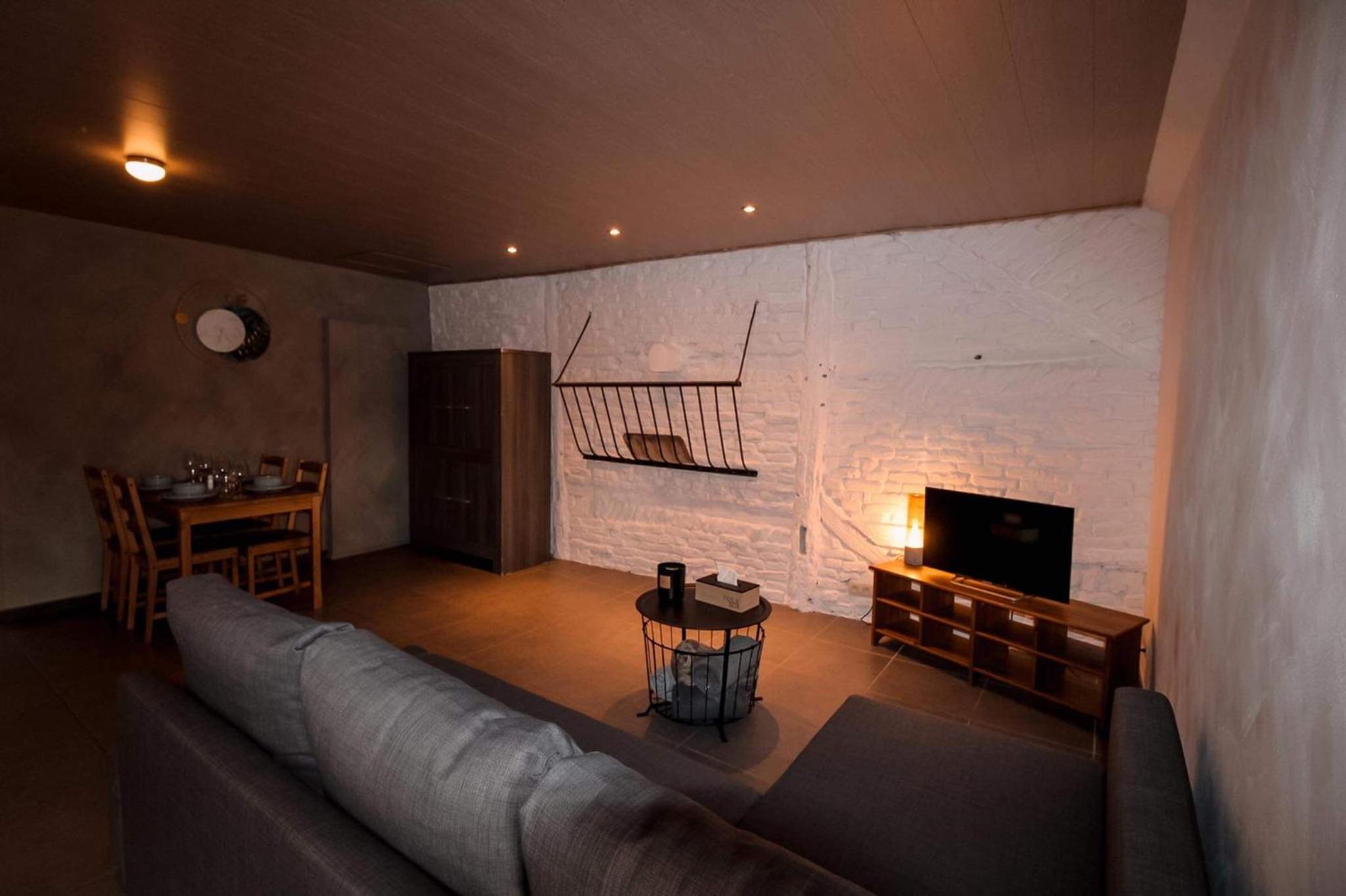 One-Bedroom House photo 1